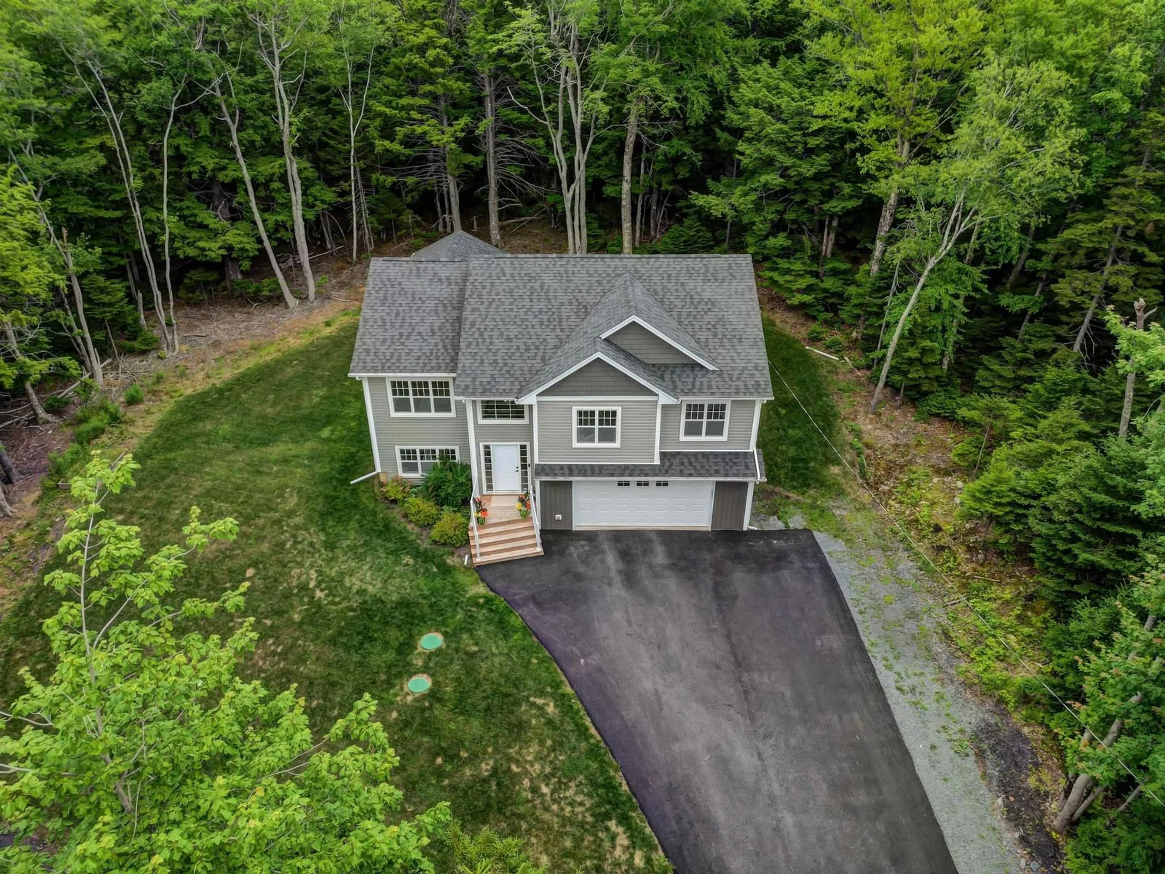 A pic from outside/outdoor area/front of a property/back of a property/a pic from drone, unknown for 83 Talisman Dr, Fall River Nova Scotia B2T 1E8