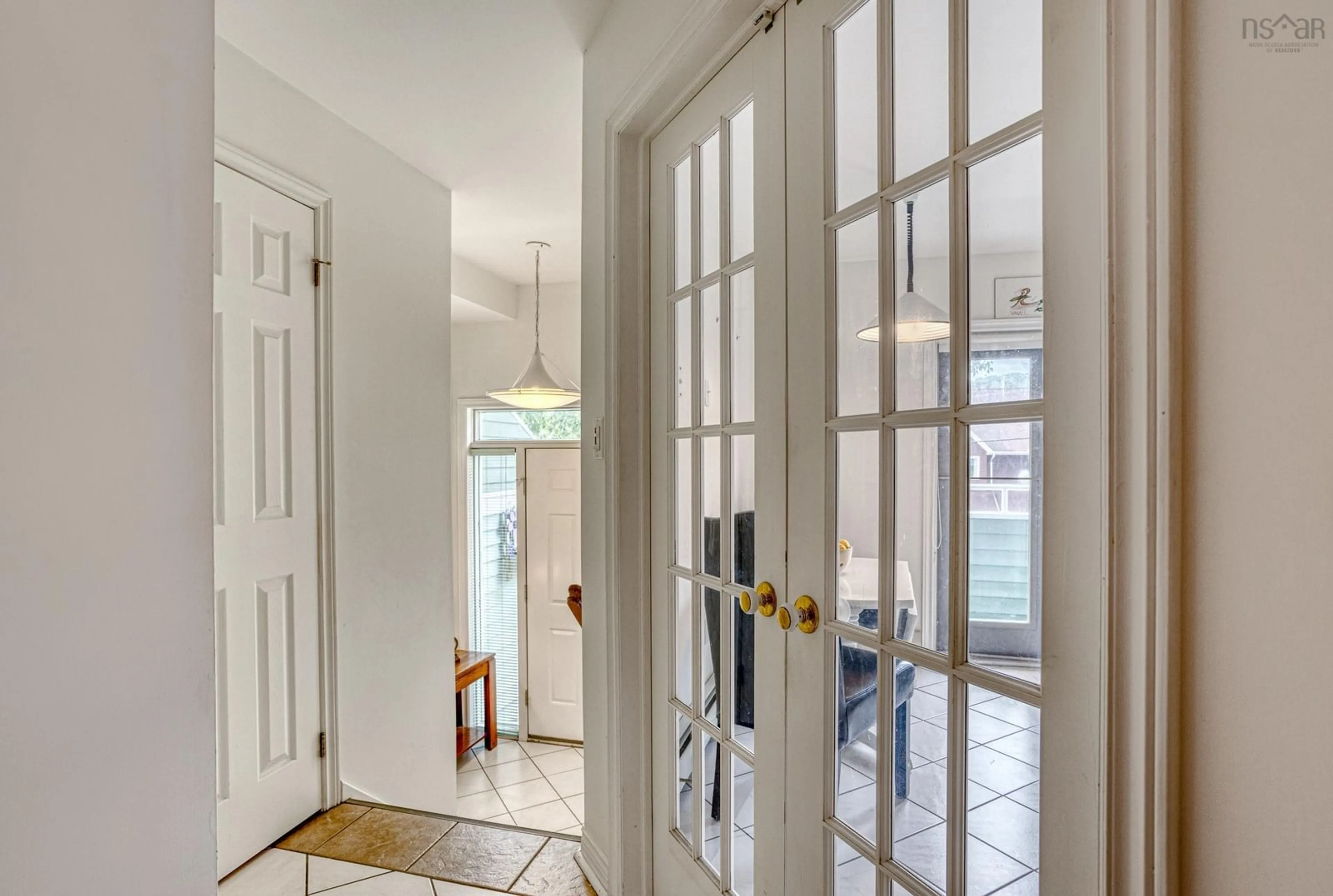 Indoor entryway for 213 Spinnaker Dr, Halifax Nova Scotia B3N 3C3