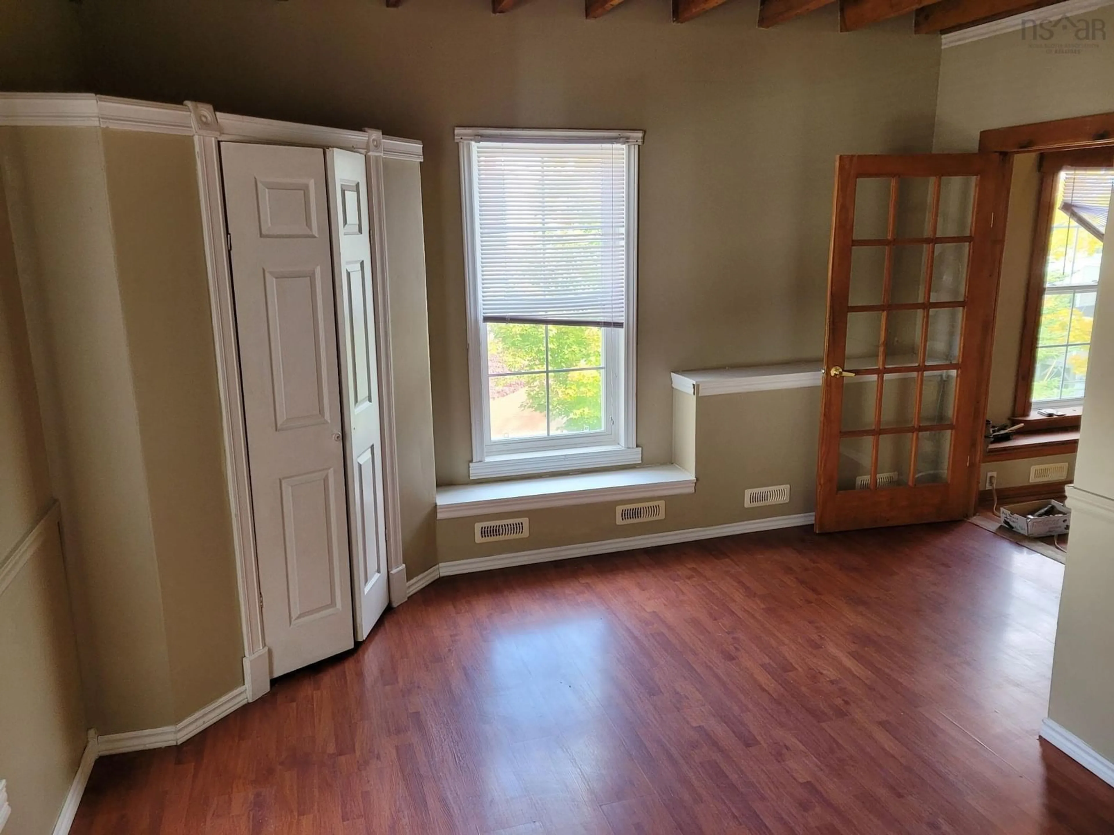 A pic of a room for 59 Pleasant St, Bridgewater Nova Scotia B4V 1M9