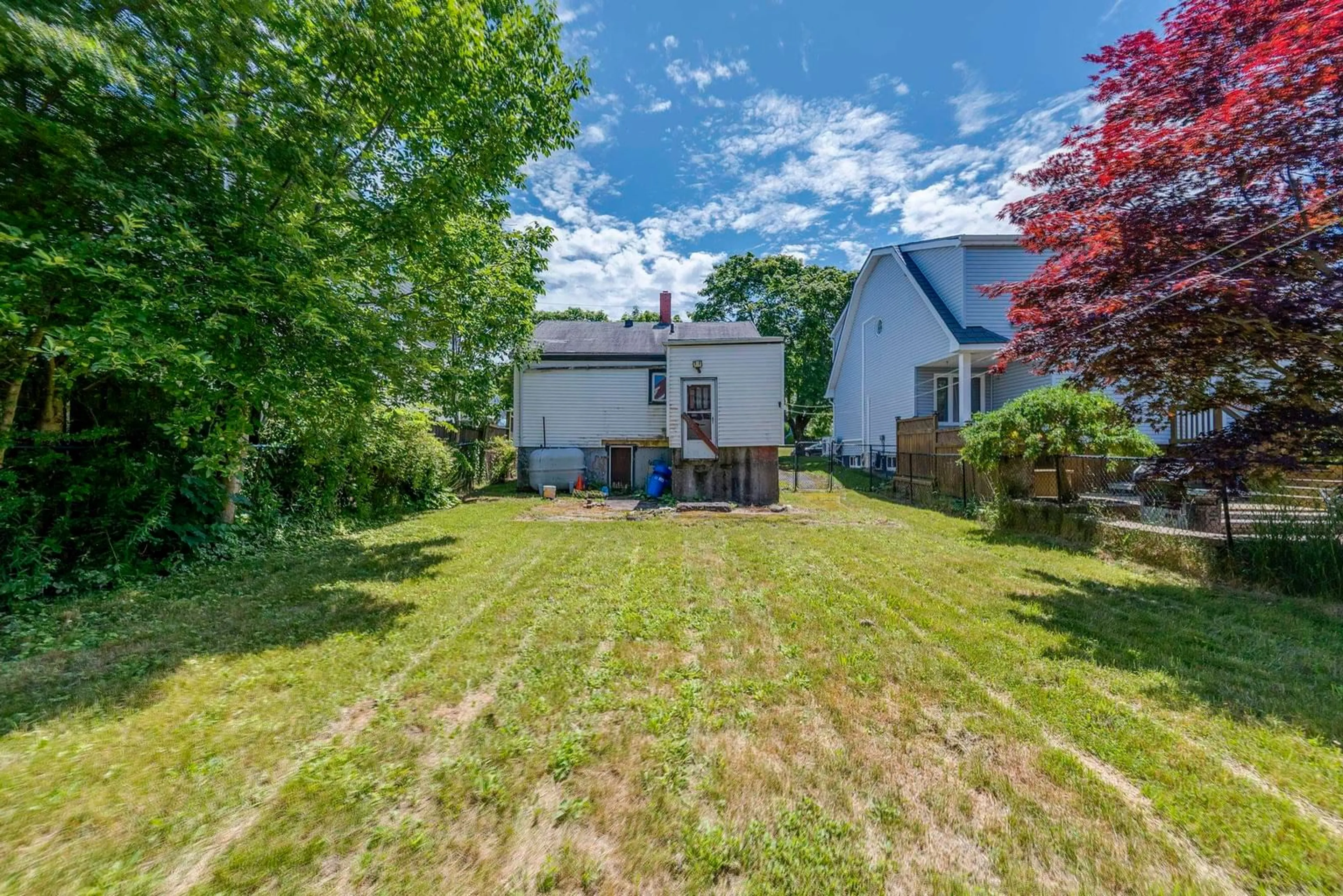 A pic from outside/outdoor area/front of a property/back of a property/a pic from drone, street for 6519 Chester Ave, Halifax Nova Scotia B3L 2P5