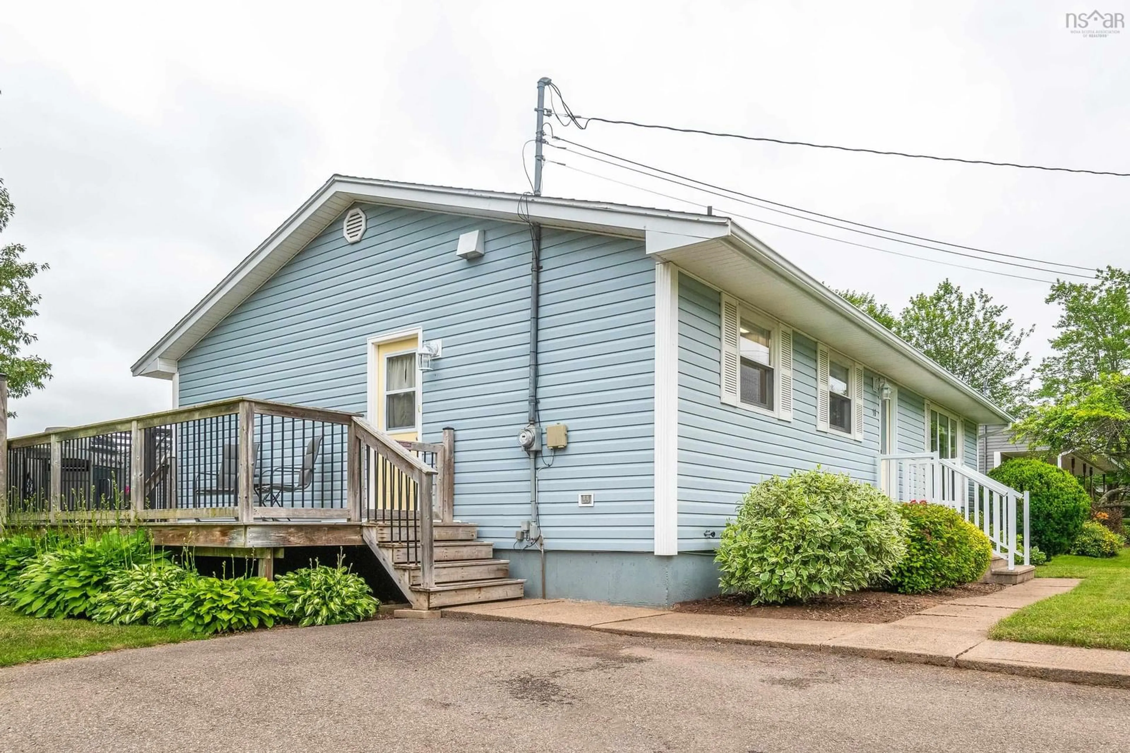 Patio, street for 10 Bezanson Dr, Berwick Nova Scotia B0P 1E0