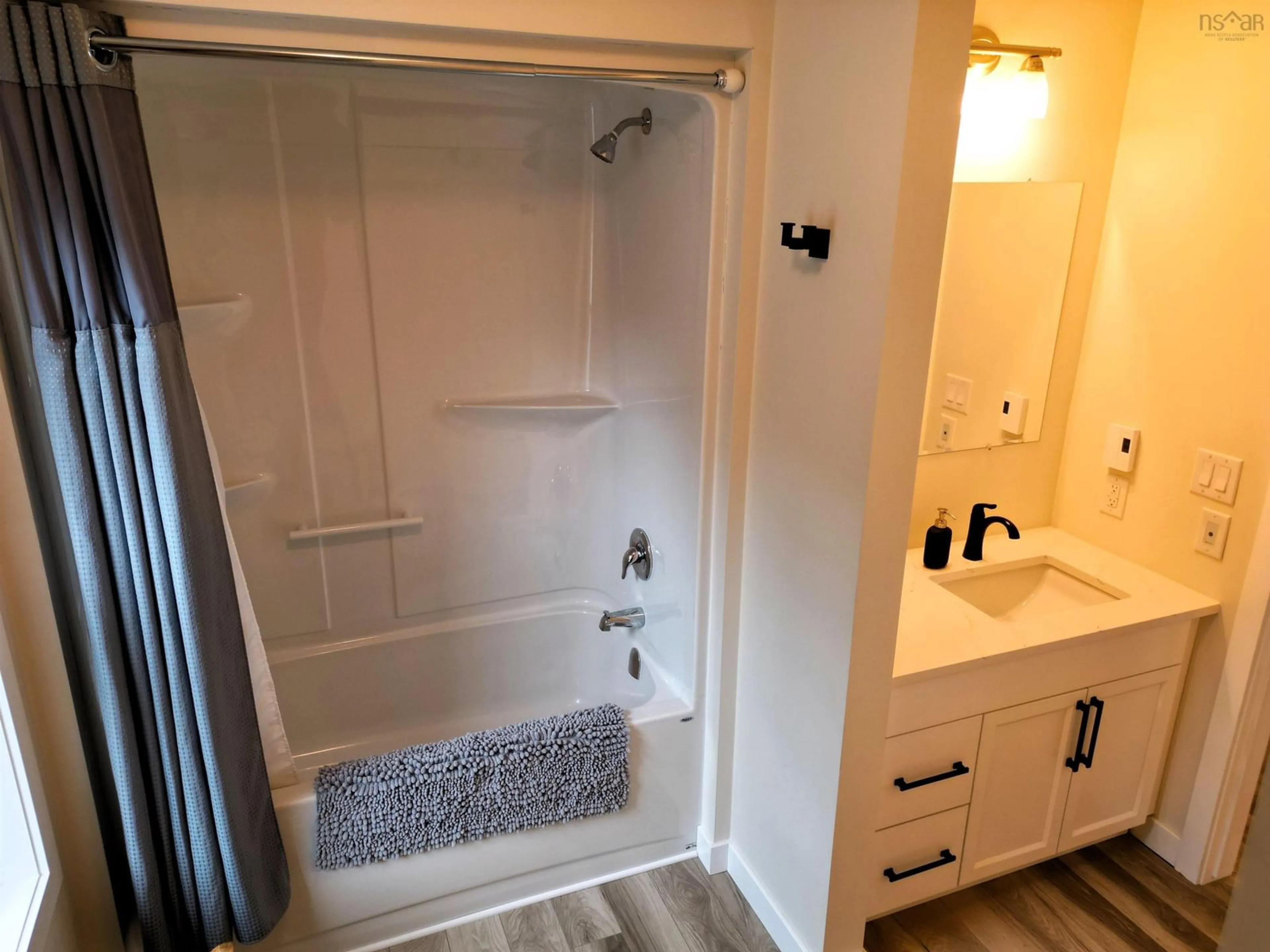 Standard bathroom, ceramic/tile floor for 259 Maple Dr, Cape George Nova Scotia B0E 3B0