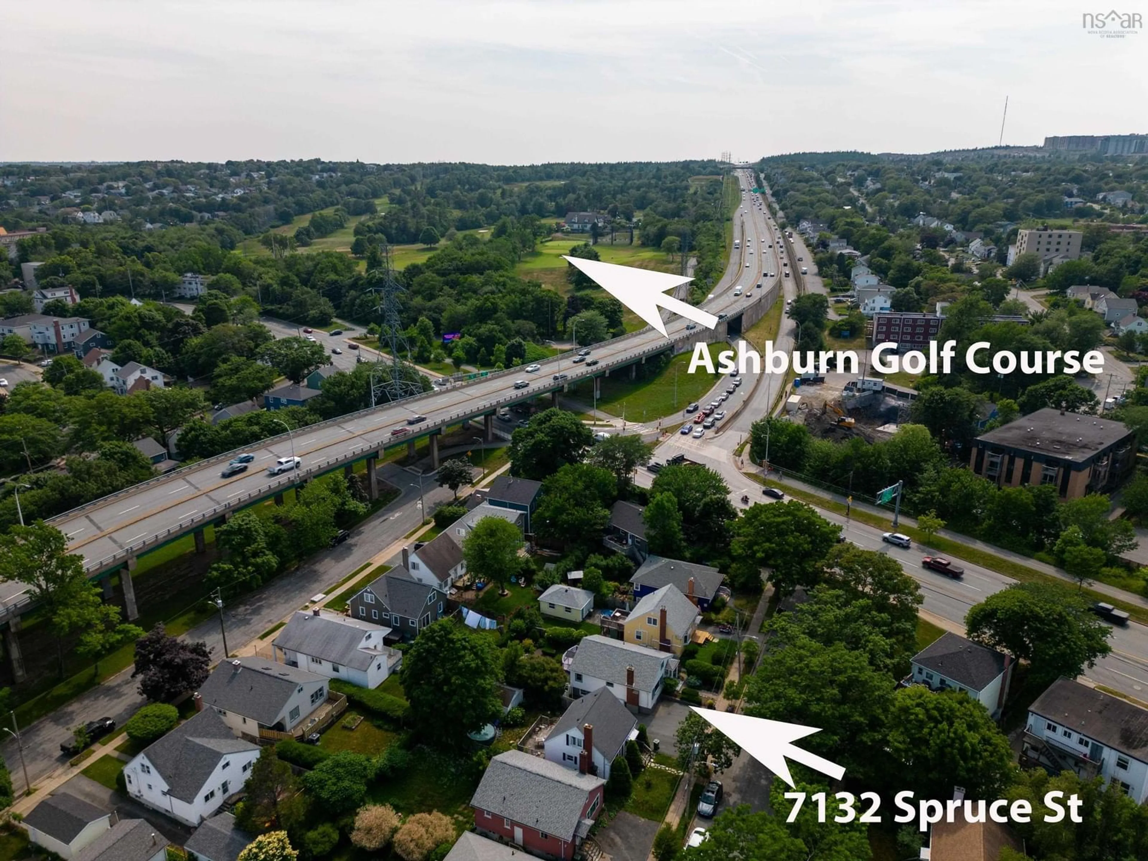 A pic from outside/outdoor area/front of a property/back of a property/a pic from drone, city buildings view from balcony for 7132 Spruce St, Halifax Nova Scotia B3L 2M5