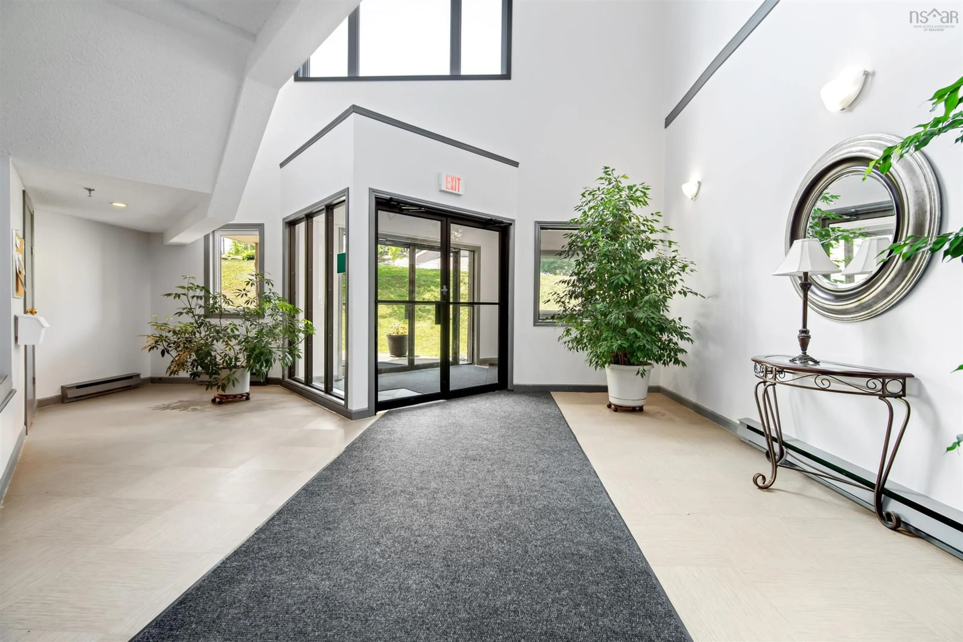 Indoor foyer for 110 202 Farnham Gate Rd, Halifax Nova Scotia B3M 4A2