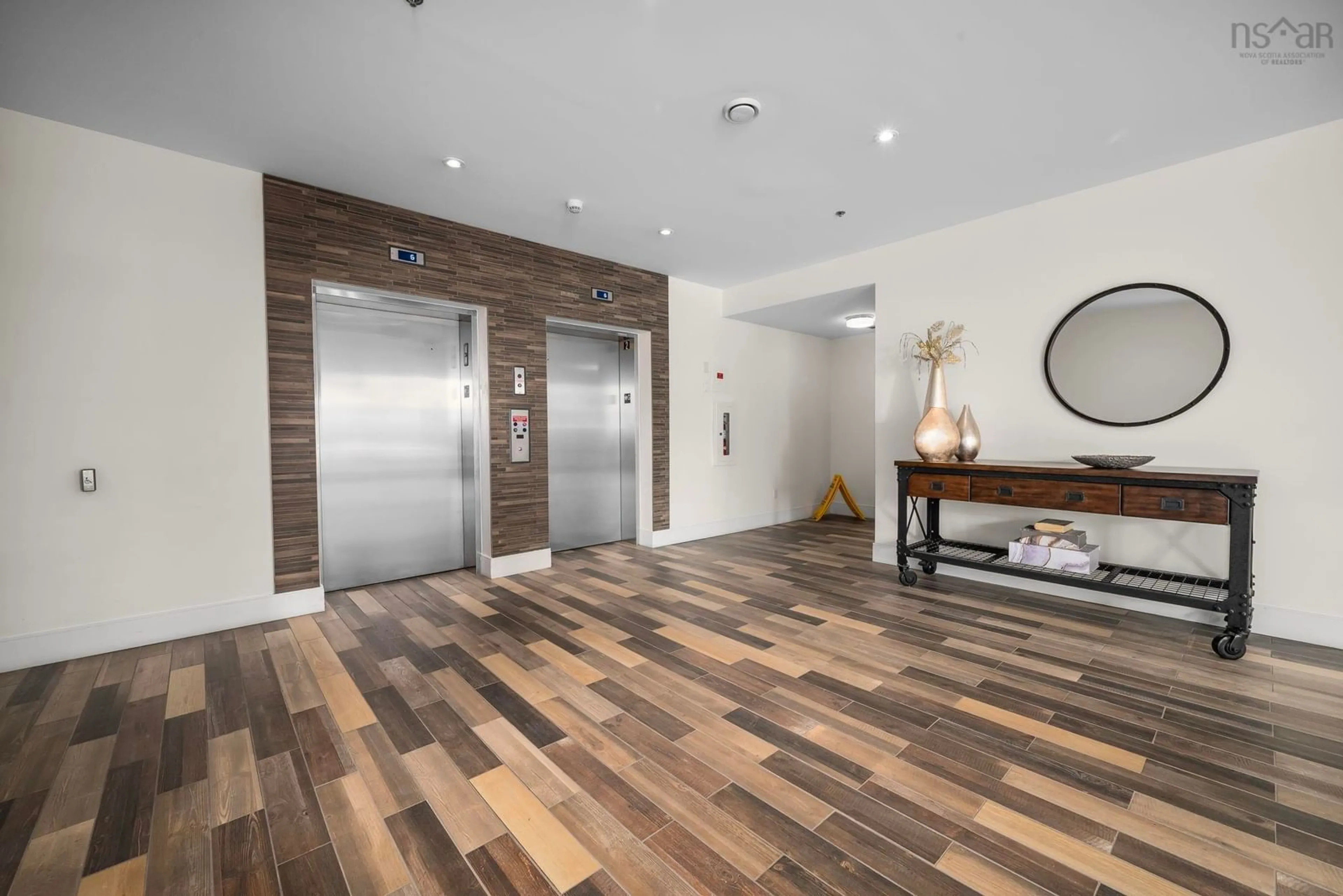 Indoor foyer for 212 267 Gary Martin Dr, West Bedford Nova Scotia B4B 0P5