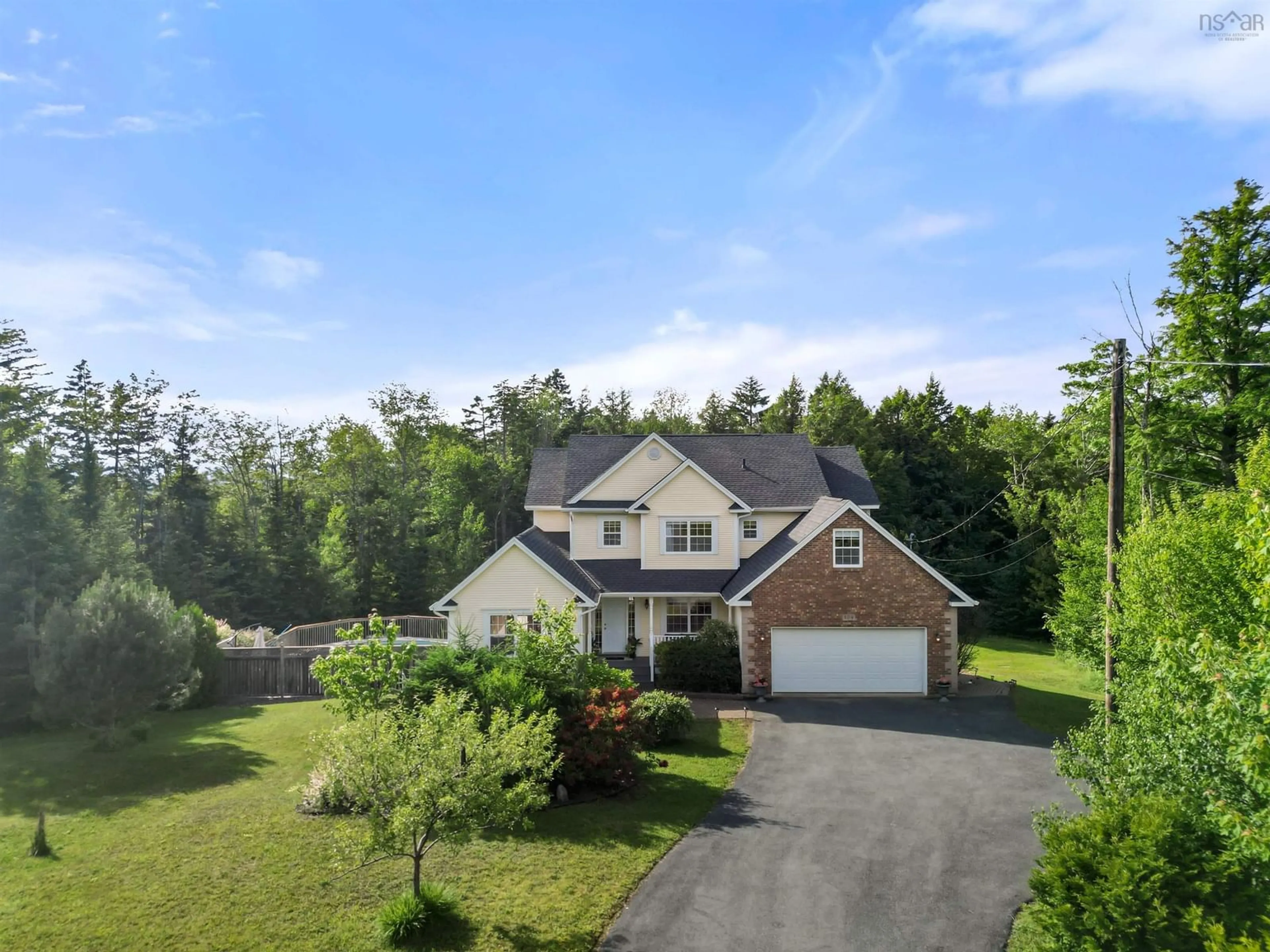 A pic from outside/outdoor area/front of a property/back of a property/a pic from drone, unknown for 104 Talisman Dr, Fall River Nova Scotia B2T 1E8