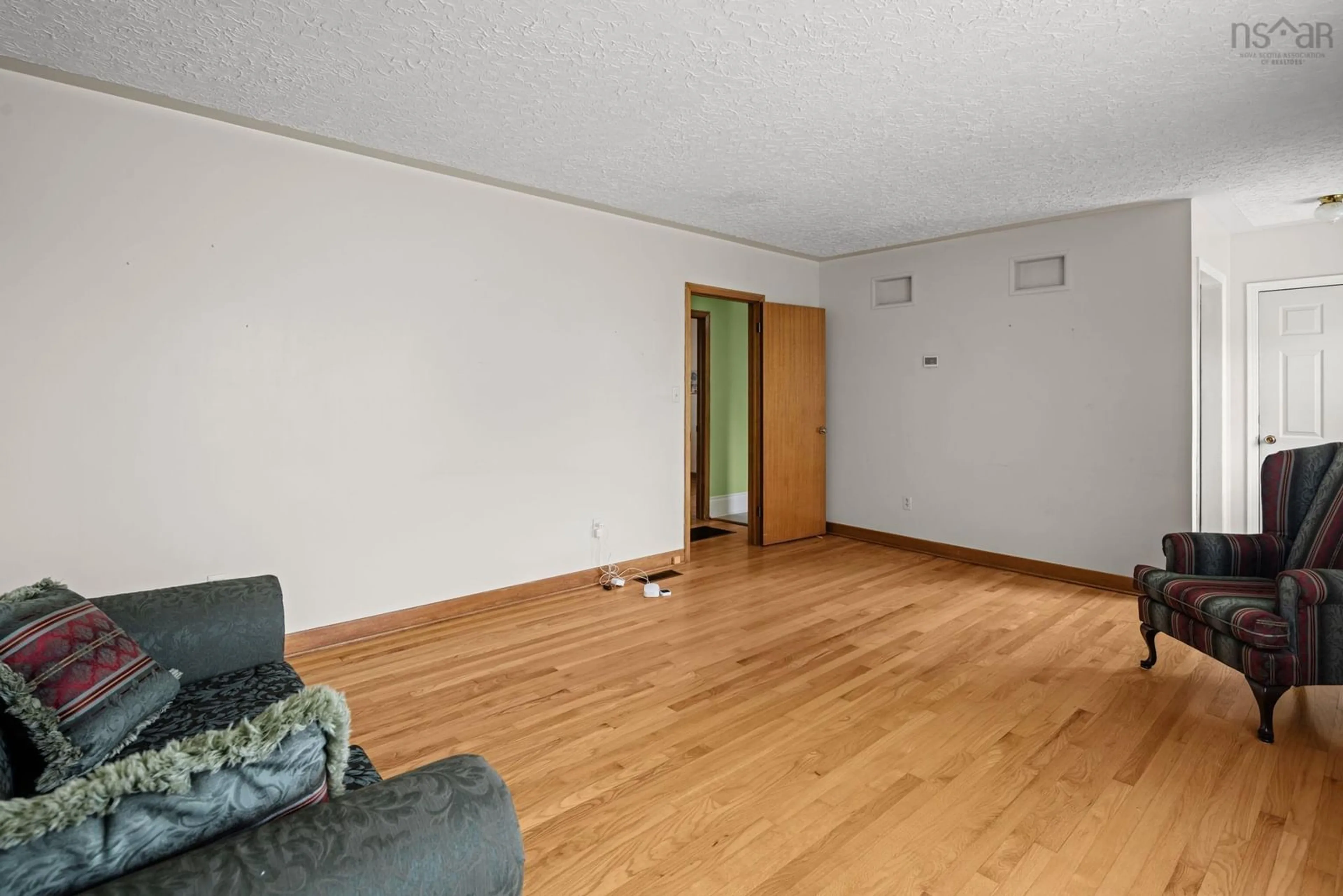 A pic of a room for 25 White St, Dartmouth Nova Scotia B2X 2P6