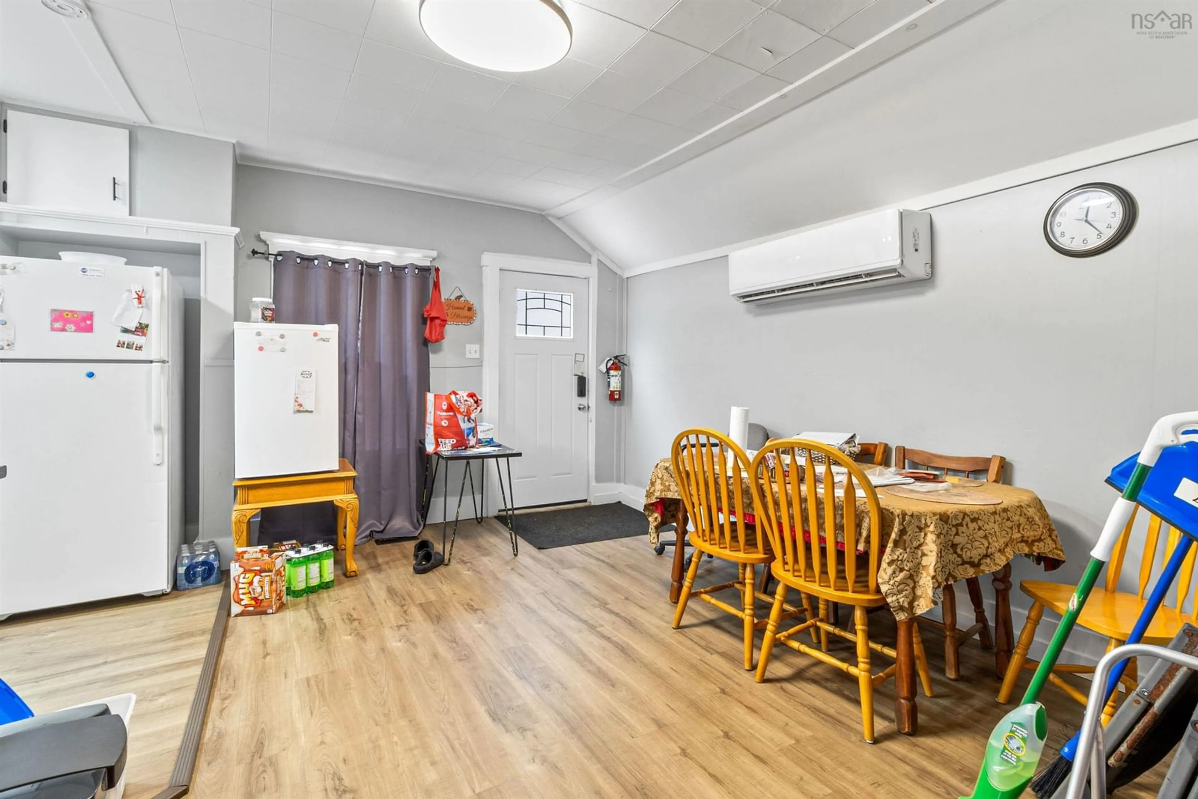 A pic of a room for 59 Pleasant St, Truro Nova Scotia B2N 3R8