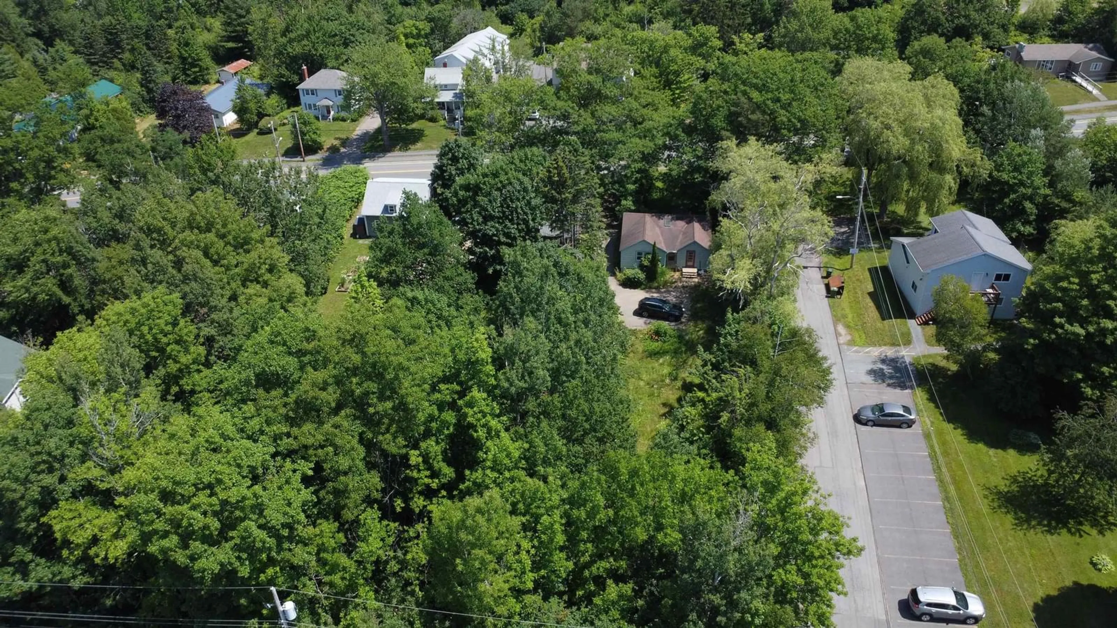A pic from outside/outdoor area/front of a property/back of a property/a pic from drone, street for 90 Highland Ave, Wolfville Nova Scotia B4P 1Z6