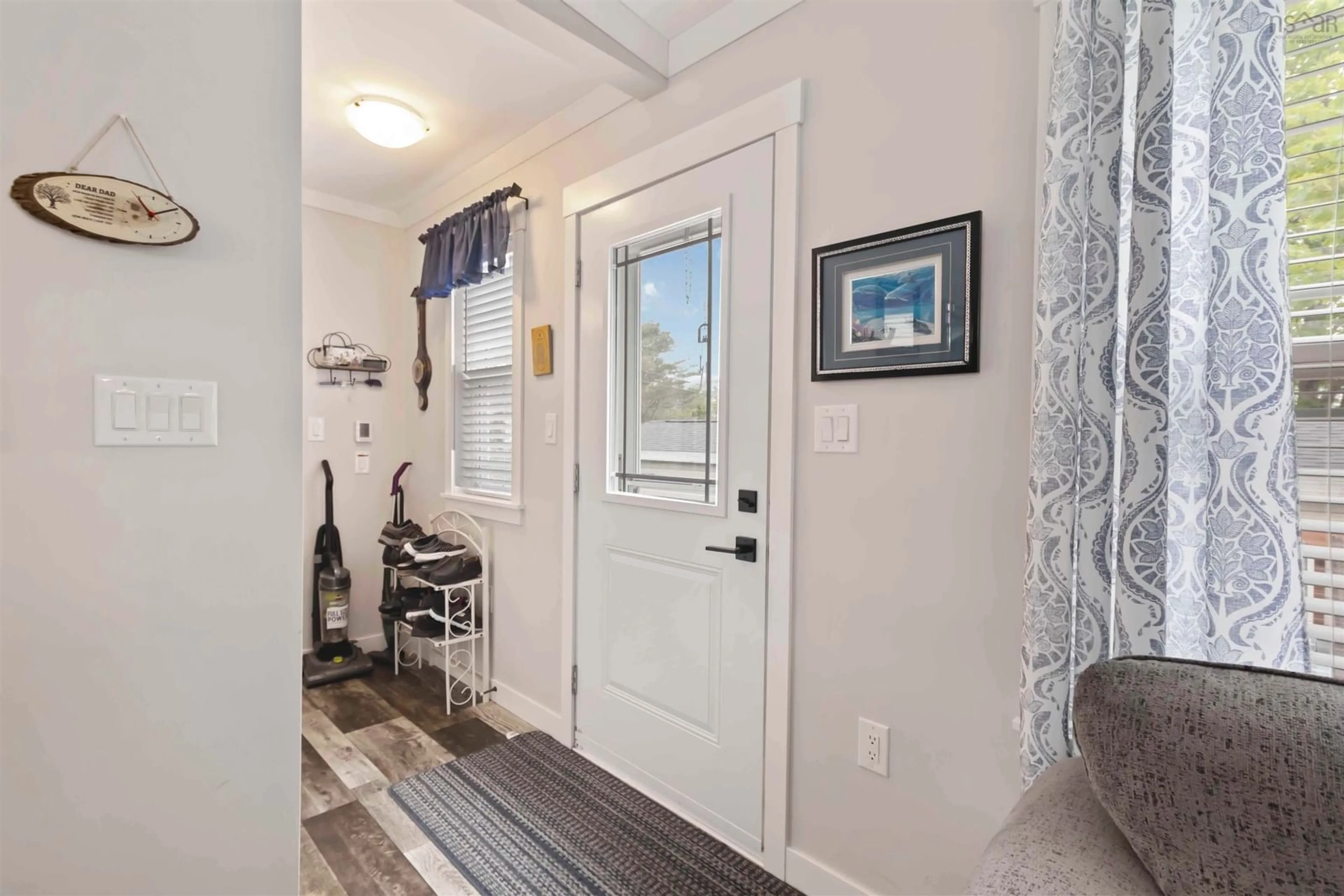 Indoor entryway for 620 Macdonald St, Beaver Bank Nova Scotia B4E 1N3