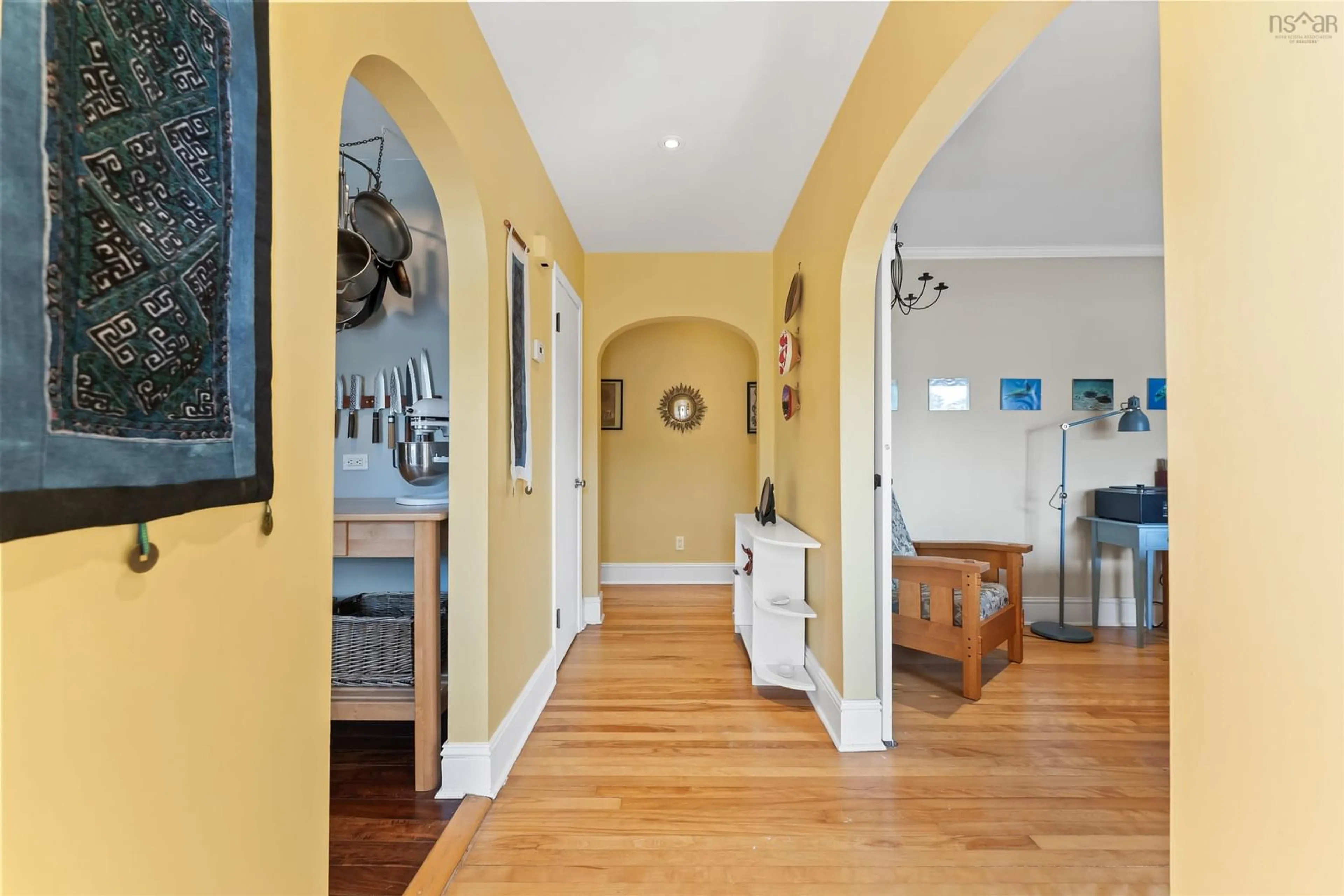 Indoor entryway for 34 Moira St, Halifax Nova Scotia B3A 3K7