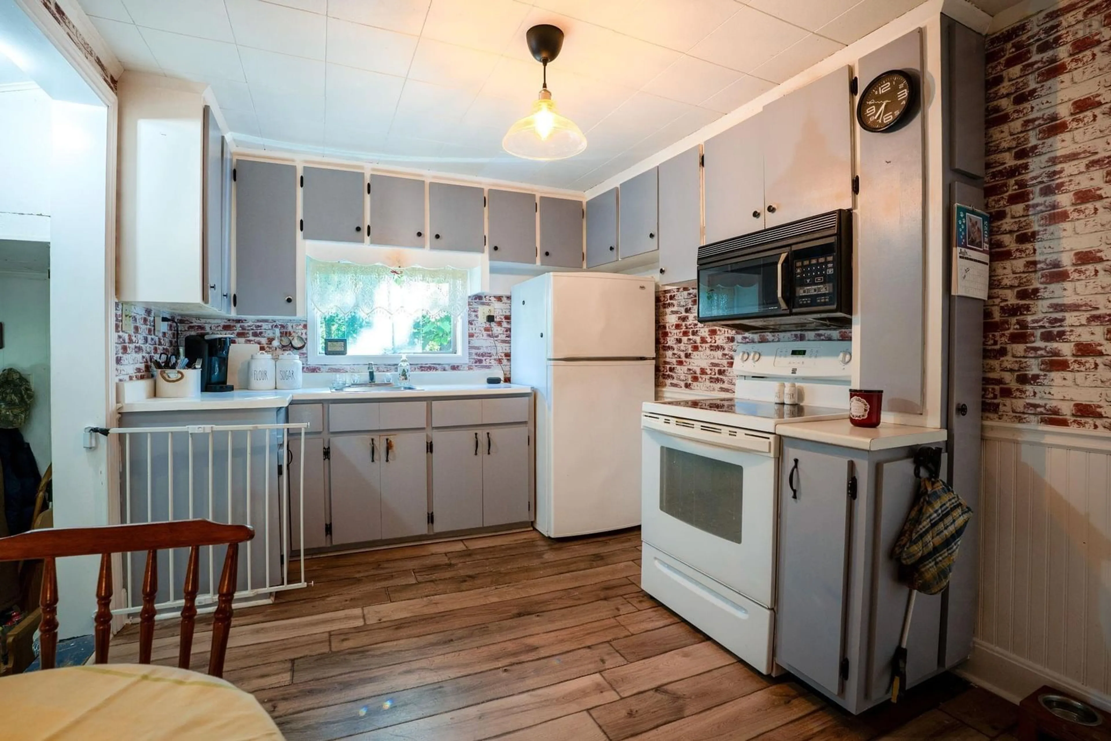 Standard kitchen, unknown for 1378 Highway 14, Upper Vaughan Nova Scotia B0N 2T0