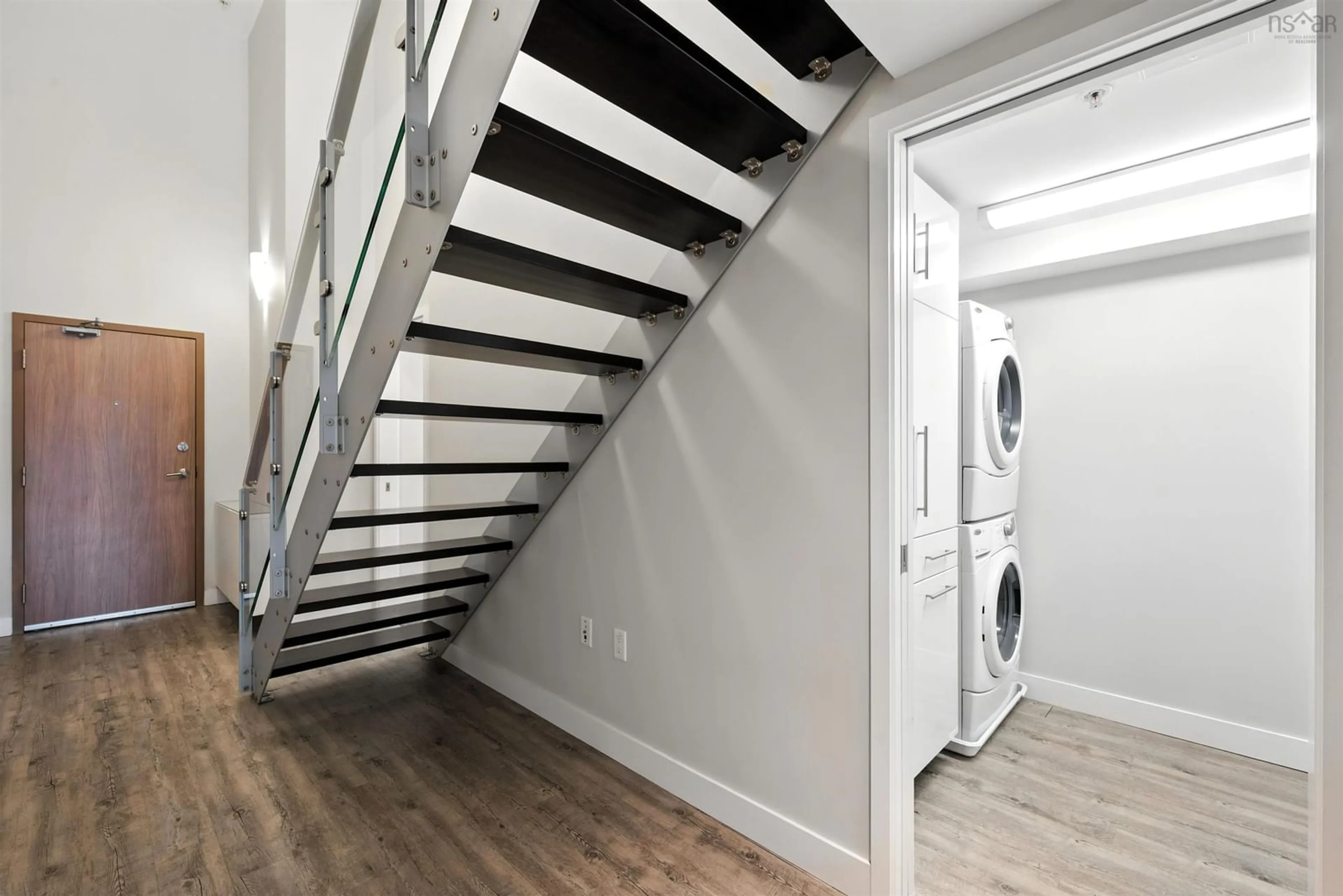 Stairs for 5662 Roberts St #210, Halifax Nova Scotia B3K 0E3