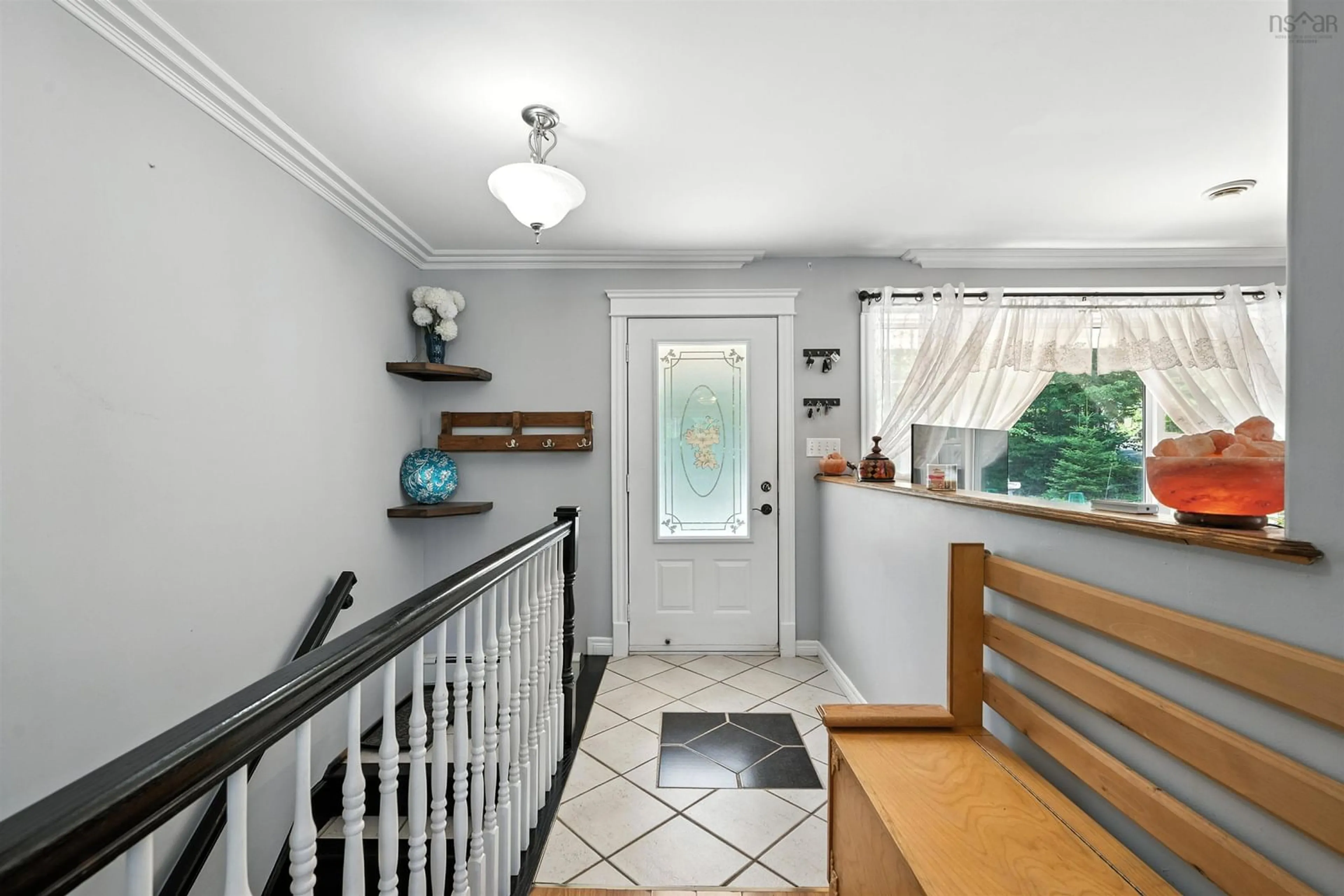 Indoor entryway for 35 Snowberry Crt, Middle Sackville Nova Scotia B4E 3H6