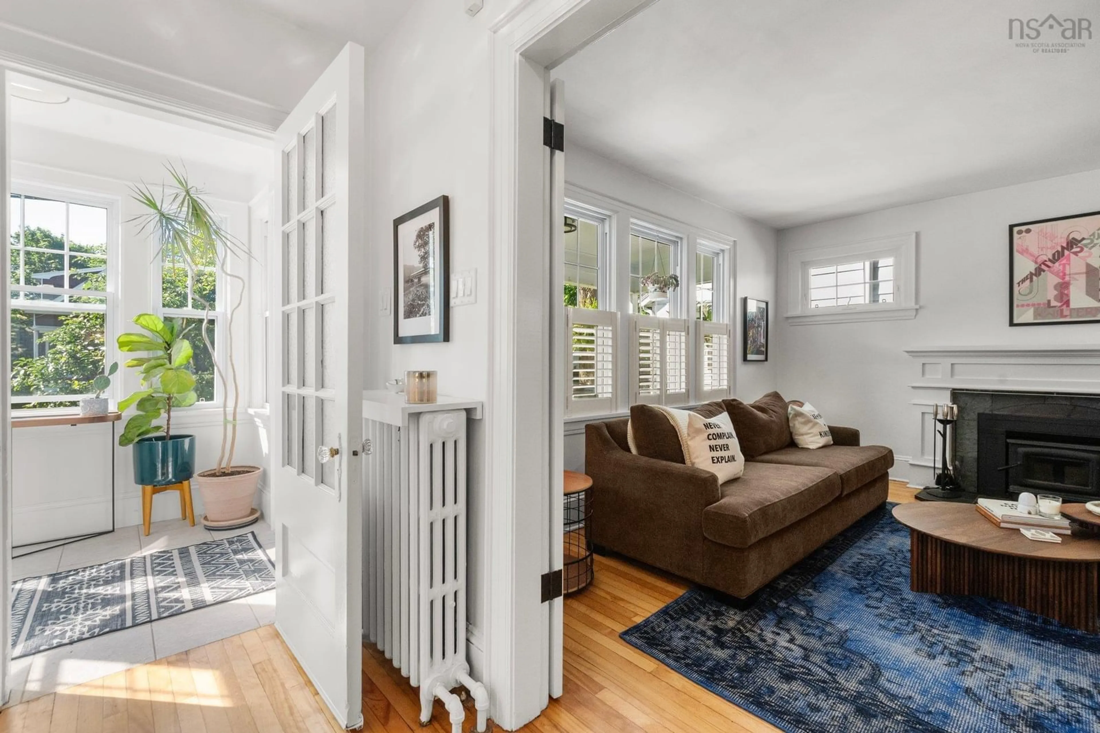 Indoor entryway for 6307 Willow St, Halifax Nova Scotia B3L 1P1
