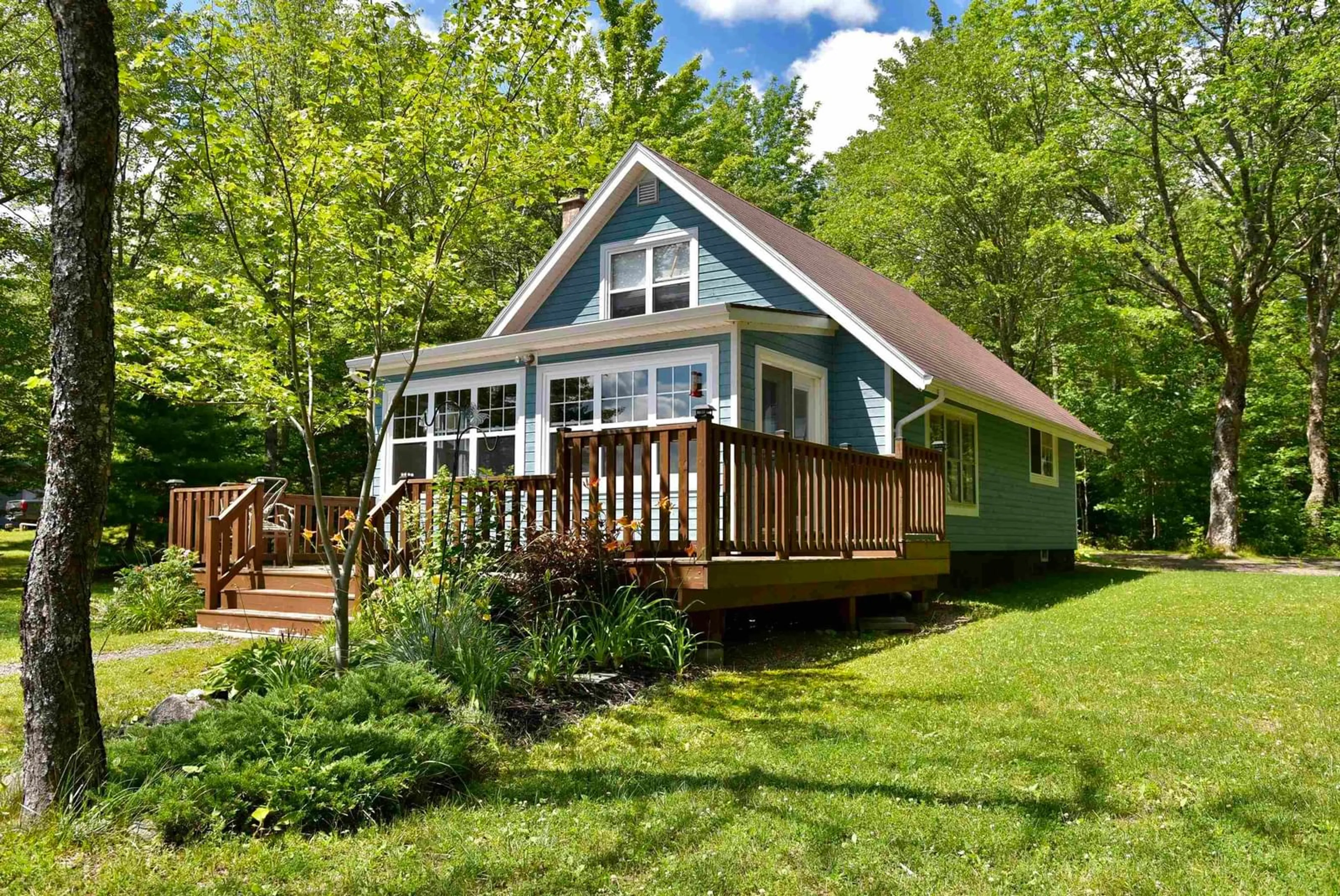 Home with vinyl exterior material, water/lake/river/ocean view for 1401 Tree Line Dr, New Albany Nova Scotia B0S 1P0