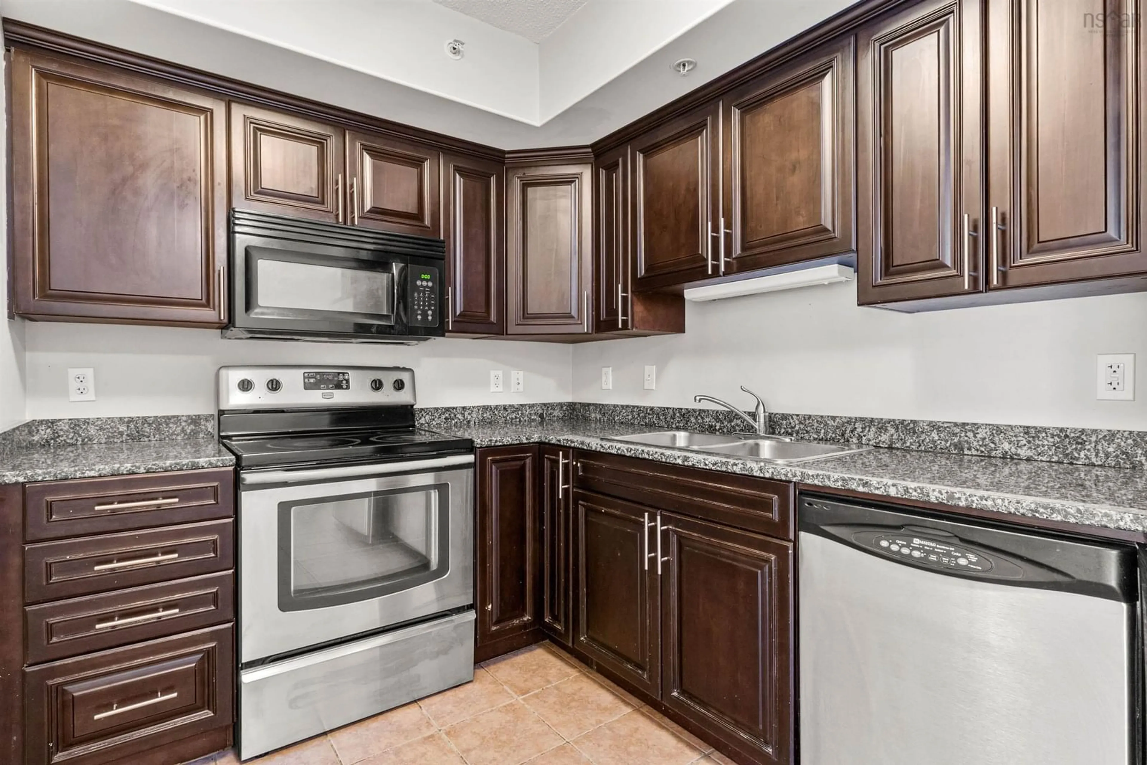Standard kitchen, ceramic/tile floor for 5505 Falkland St #204, Halifax Nova Scotia B3K 0C3