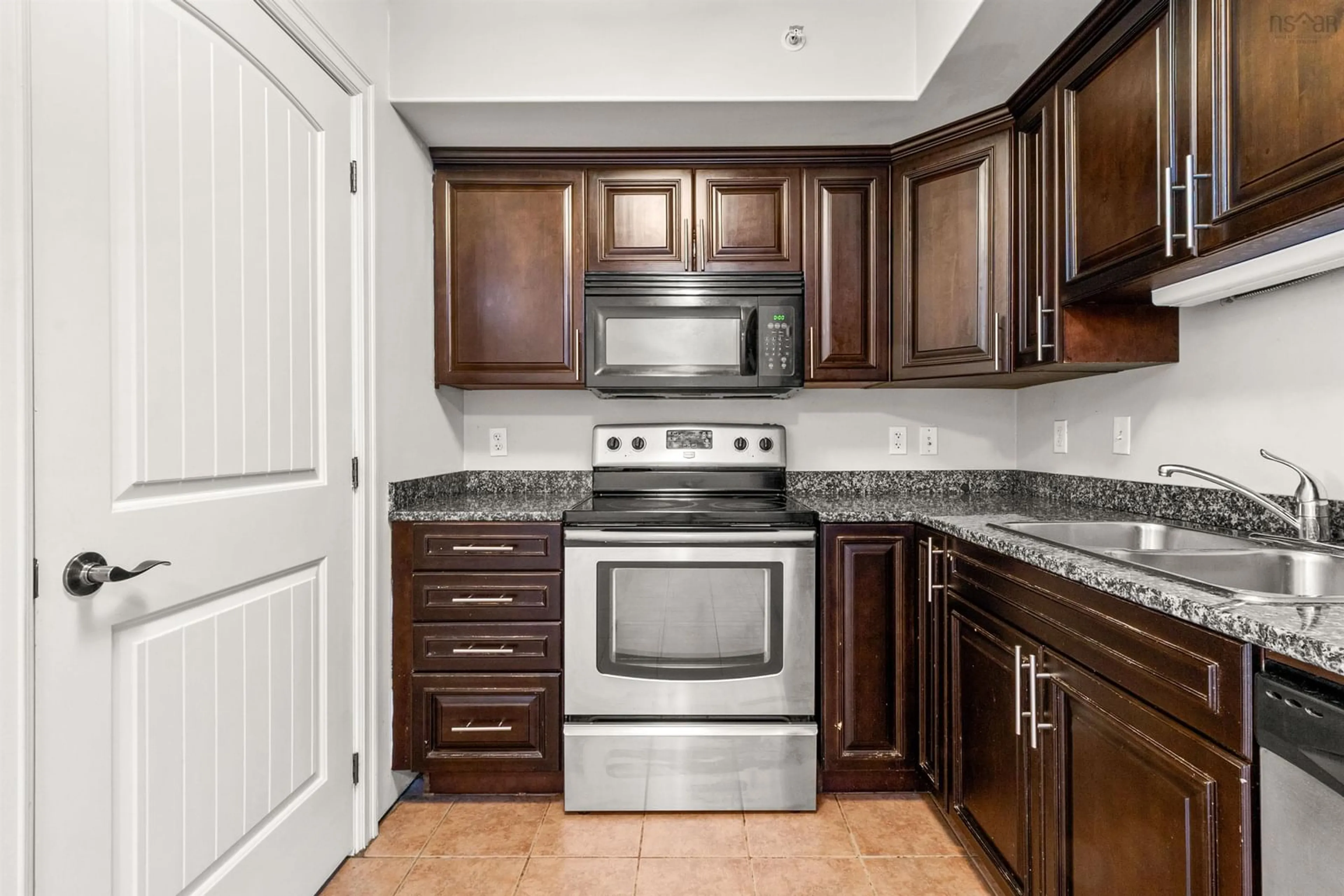 Standard kitchen, ceramic/tile floor for 5505 Falkland St #204, Halifax Nova Scotia B3K 0C3