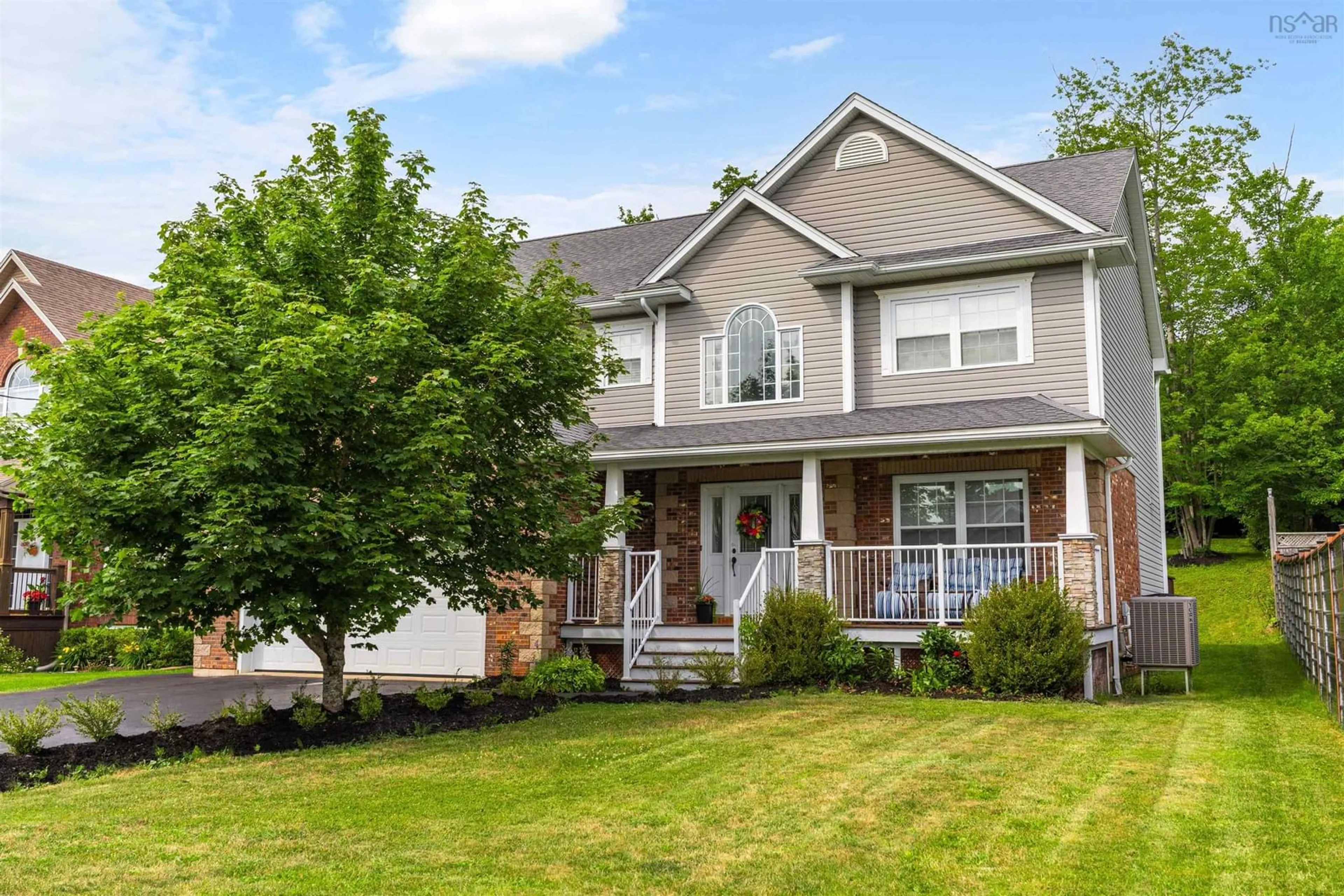 Home with vinyl exterior material, street for 76 Pebblecreek Cres, Dartmouth Nova Scotia B2W 0H6