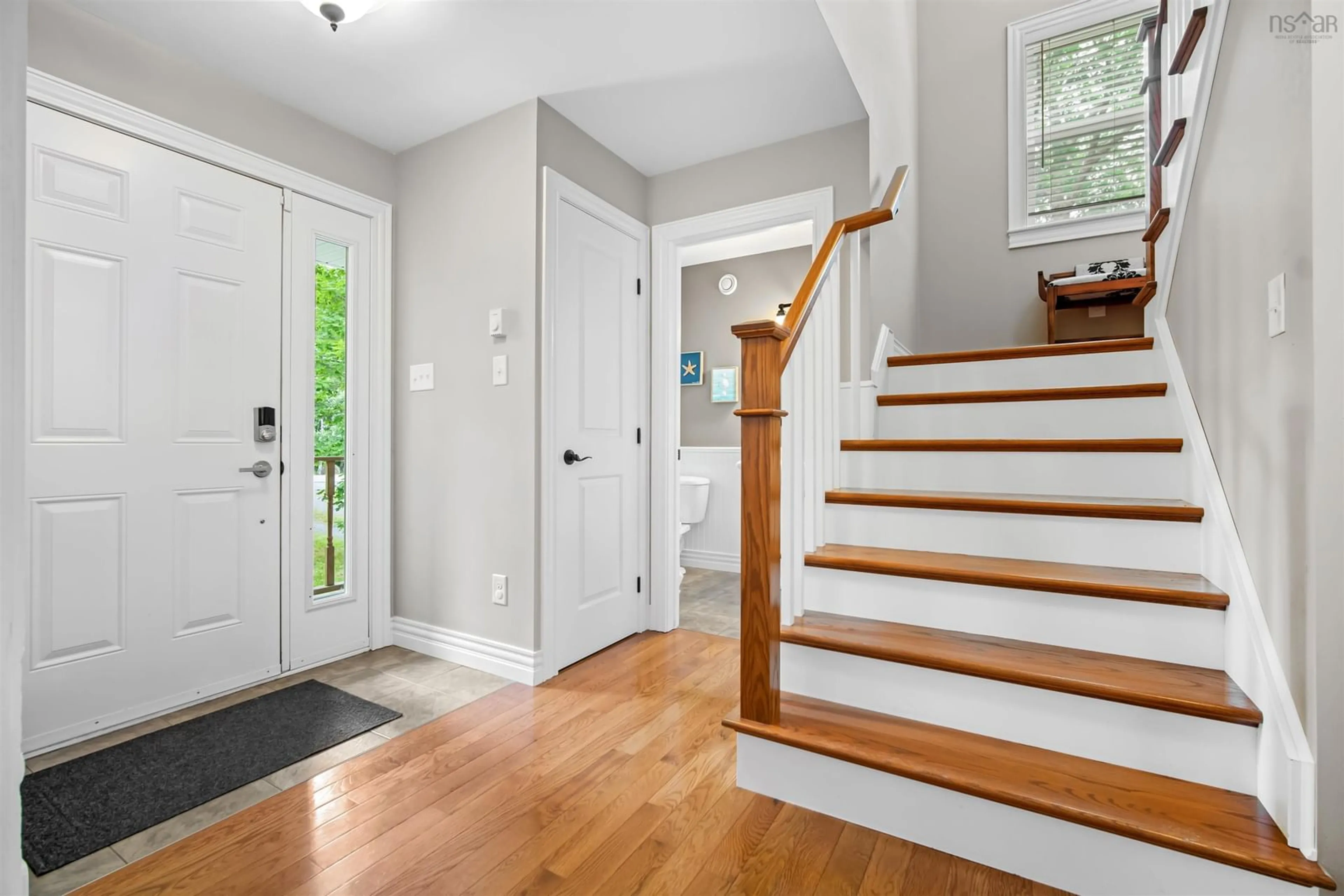 Indoor entryway for 40 Caribou Rd, Upper Sackville Nova Scotia B4E 3C1