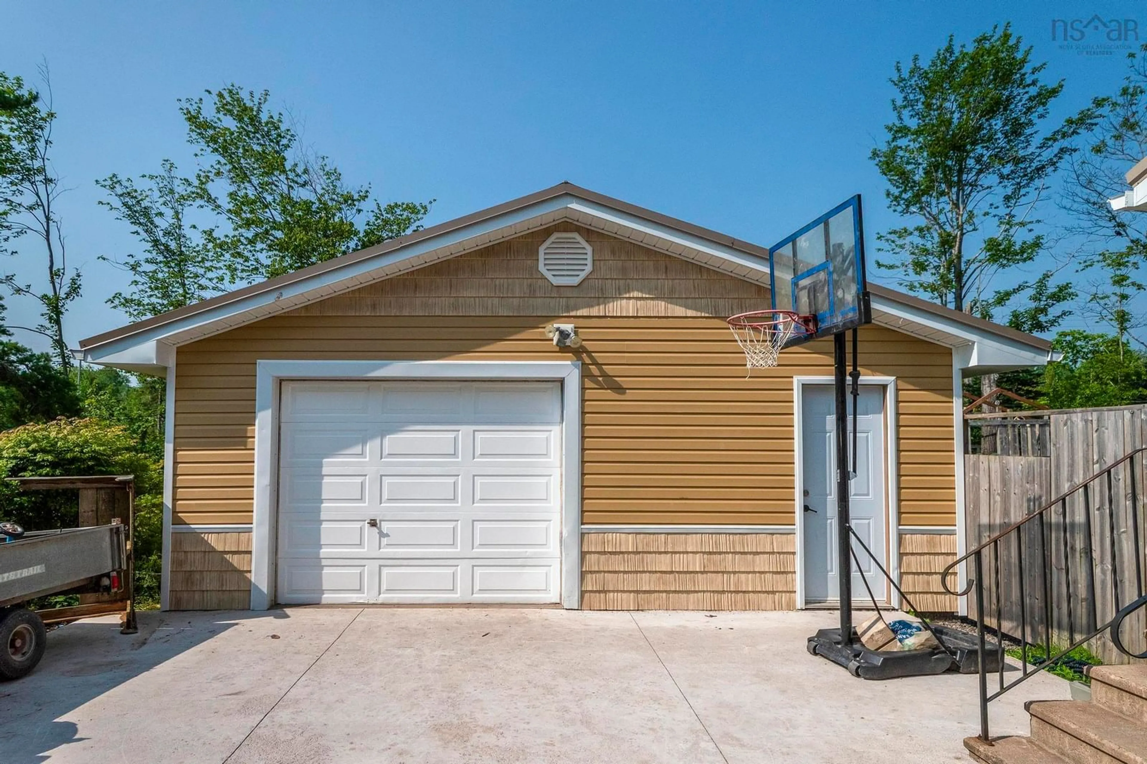 Indoor garage for 51 Weir Ave, Stellarton Nova Scotia B0K 1S0