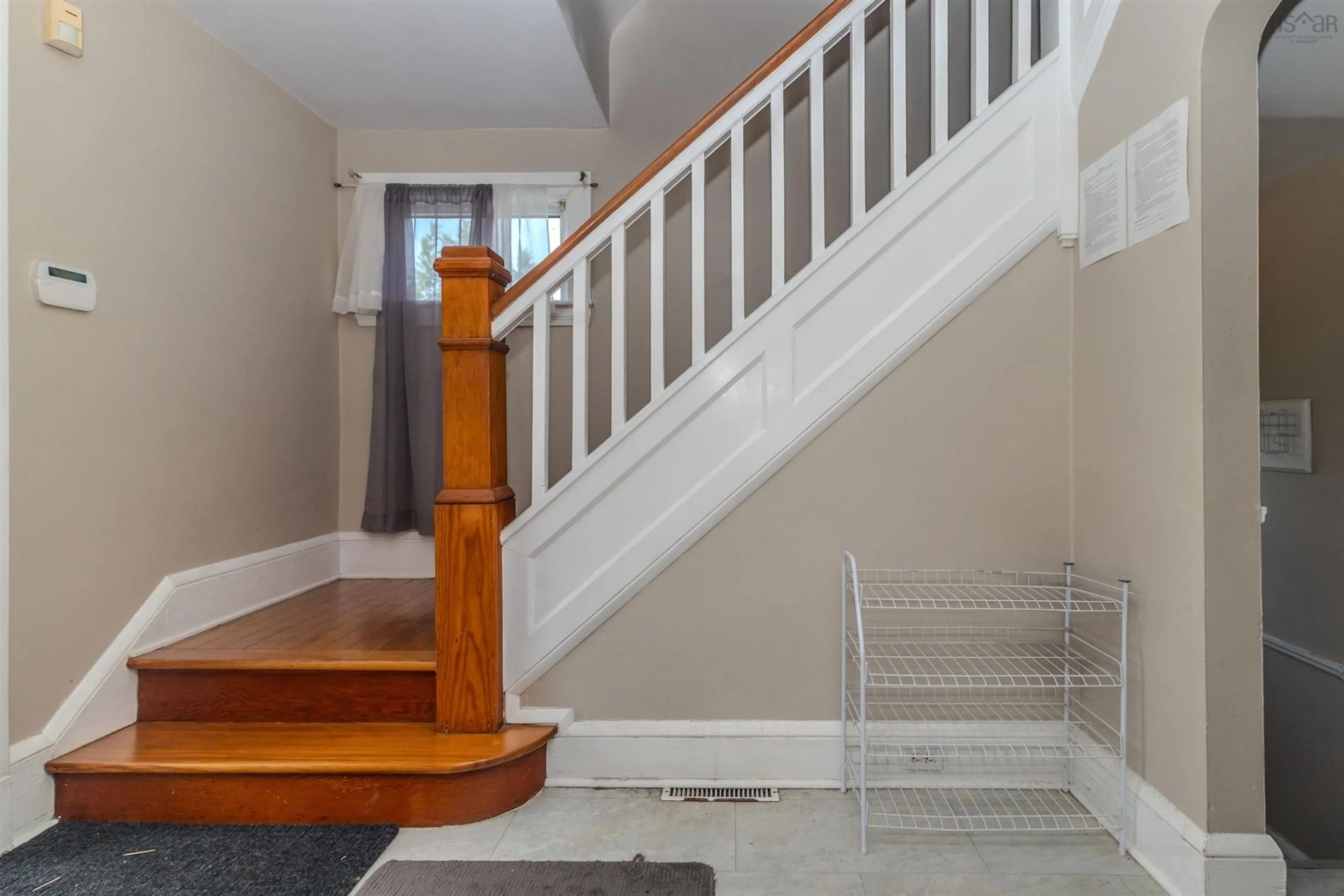 Stairs for 417 Chestnut Dr, Sydney Nova Scotia B1P 4Z1