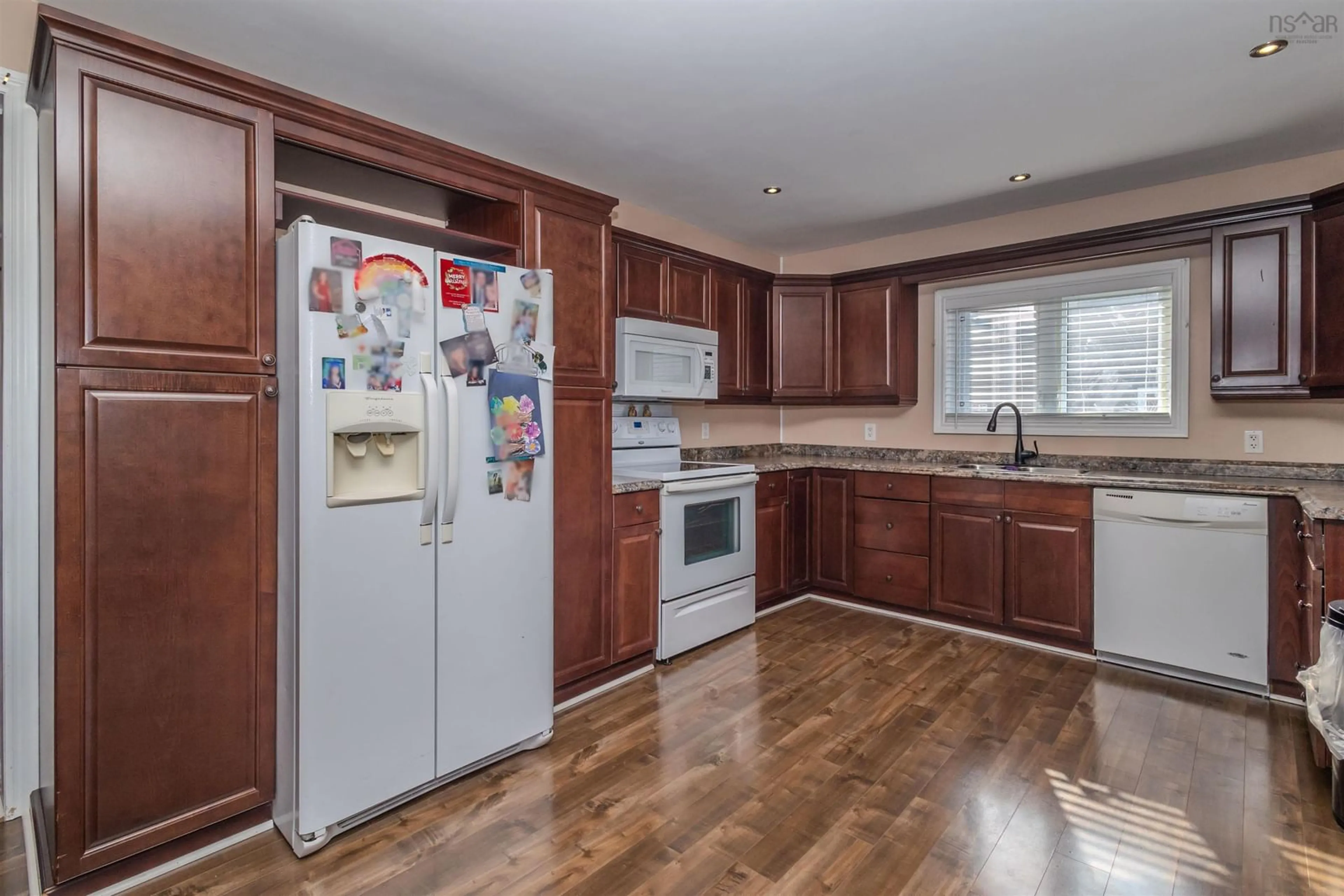 Standard kitchen, unknown for 22 East St, Donkin Nova Scotia B1A 6P6
