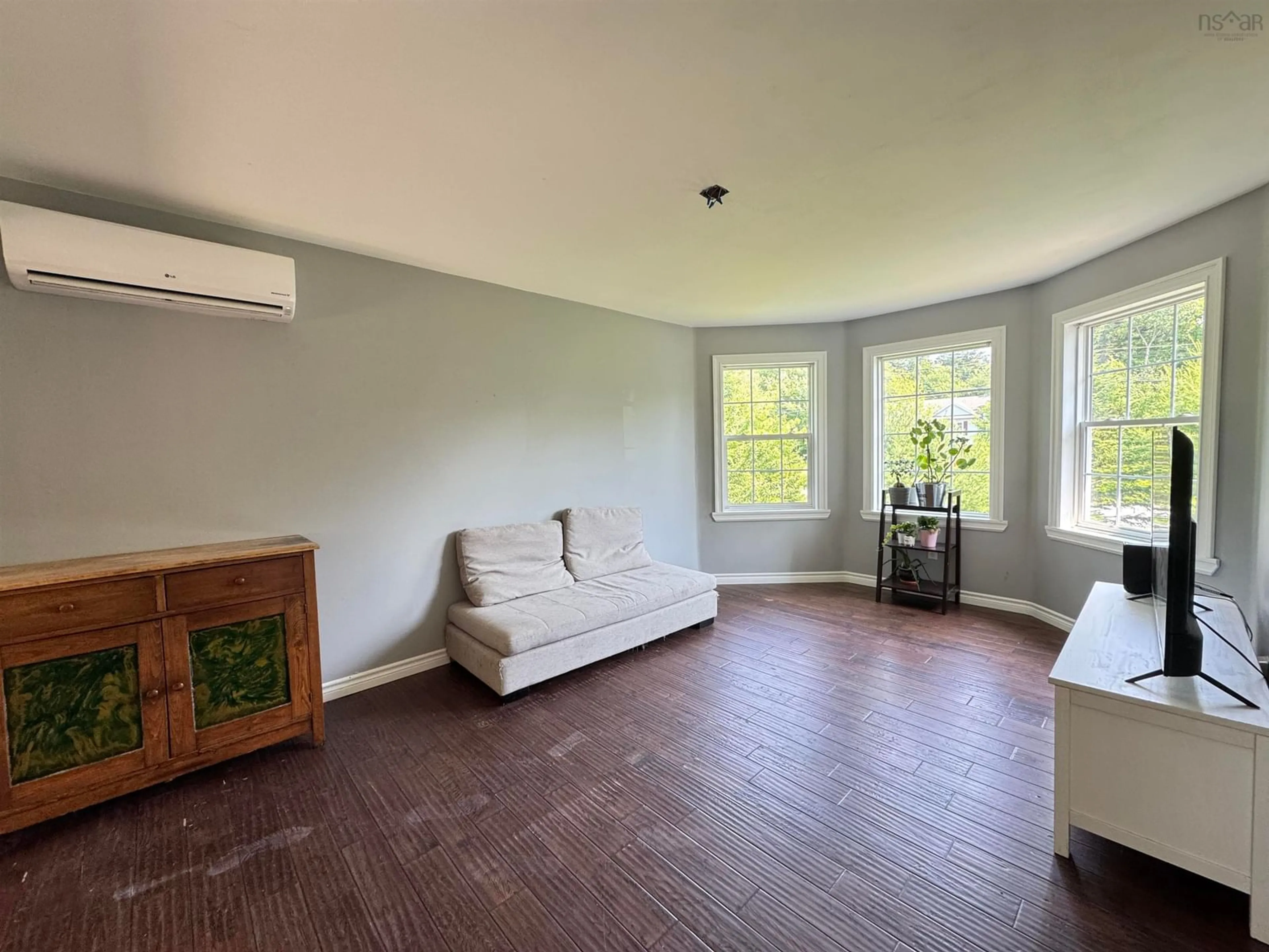 A pic of a room for 203 St George Blvd, Hammonds Plains Nova Scotia B4B 1K7
