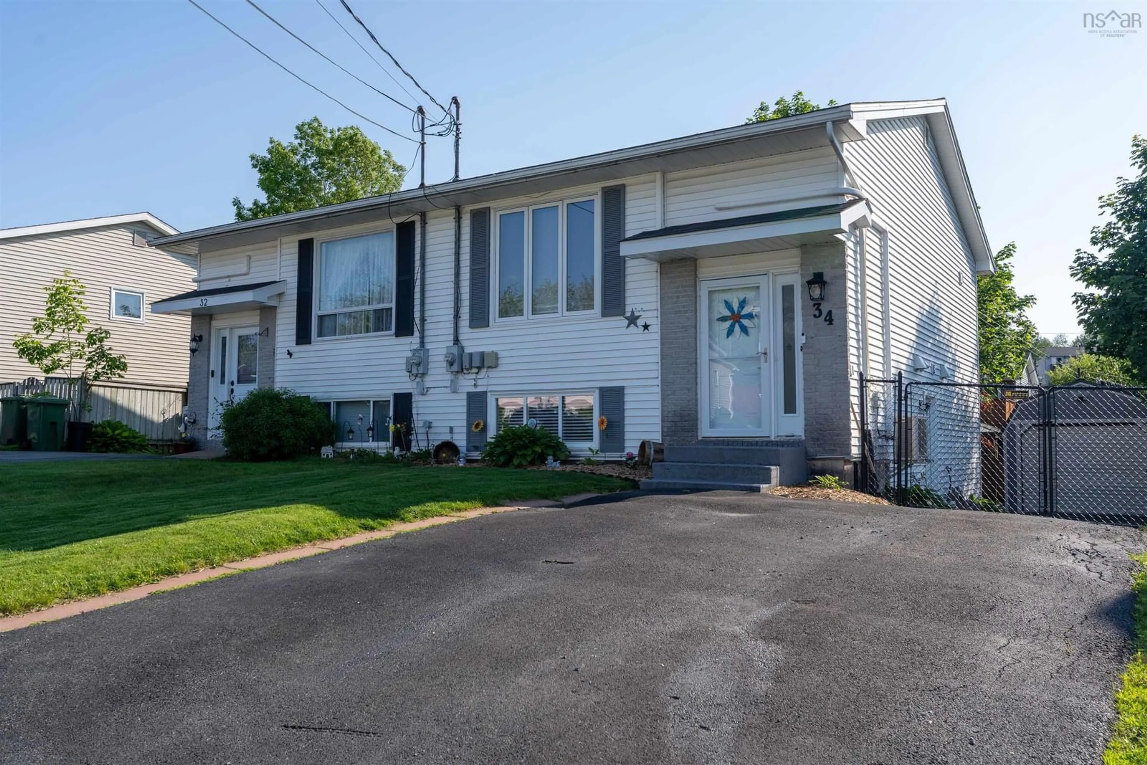 Home with vinyl exterior material, street for 34 Kindling Cres, Middle Sackville Nova Scotia B4E 2T9