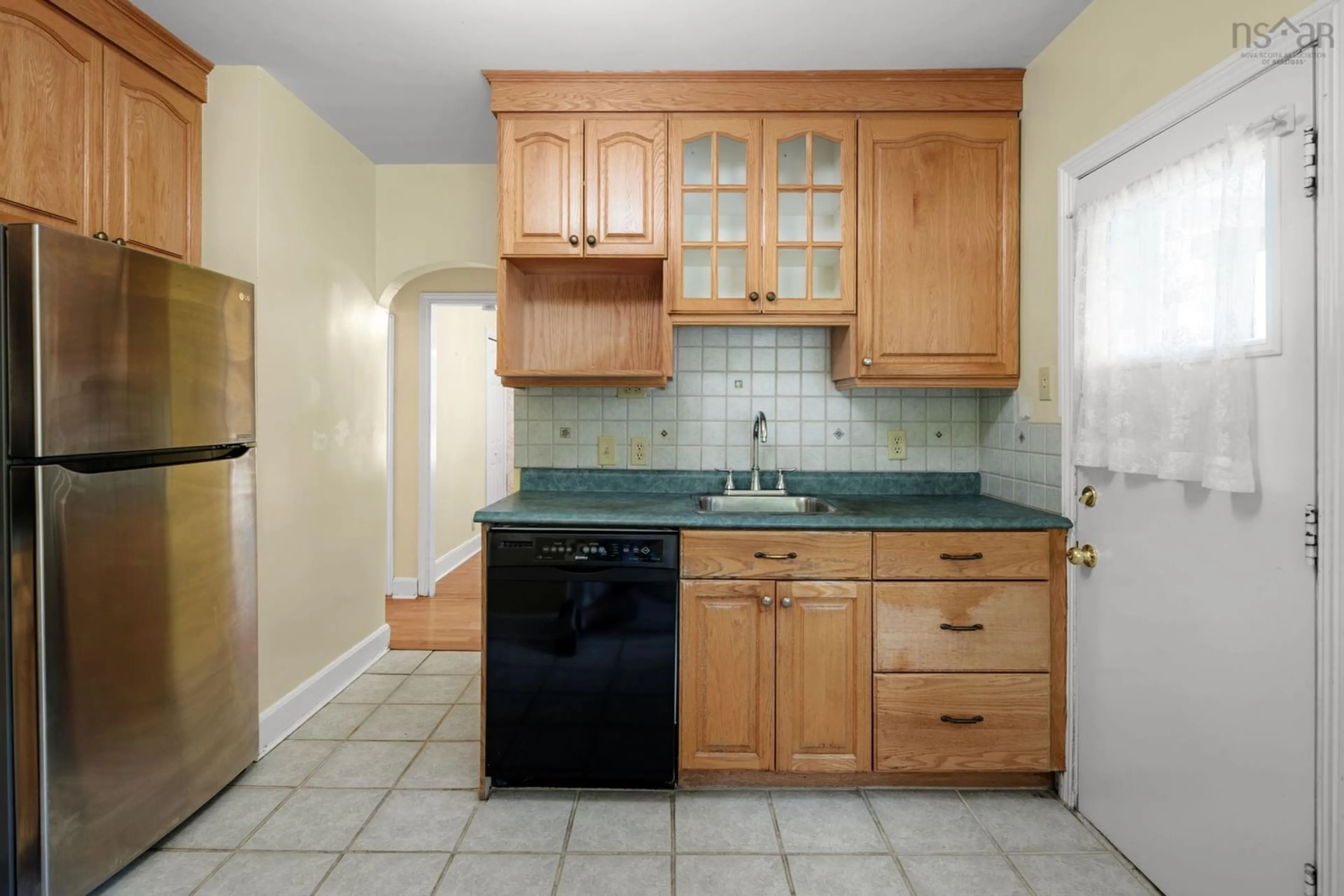 Standard kitchen, ceramic/tile floor for 44 Fenwood Rd, Halifax Nova Scotia B3N 1G8