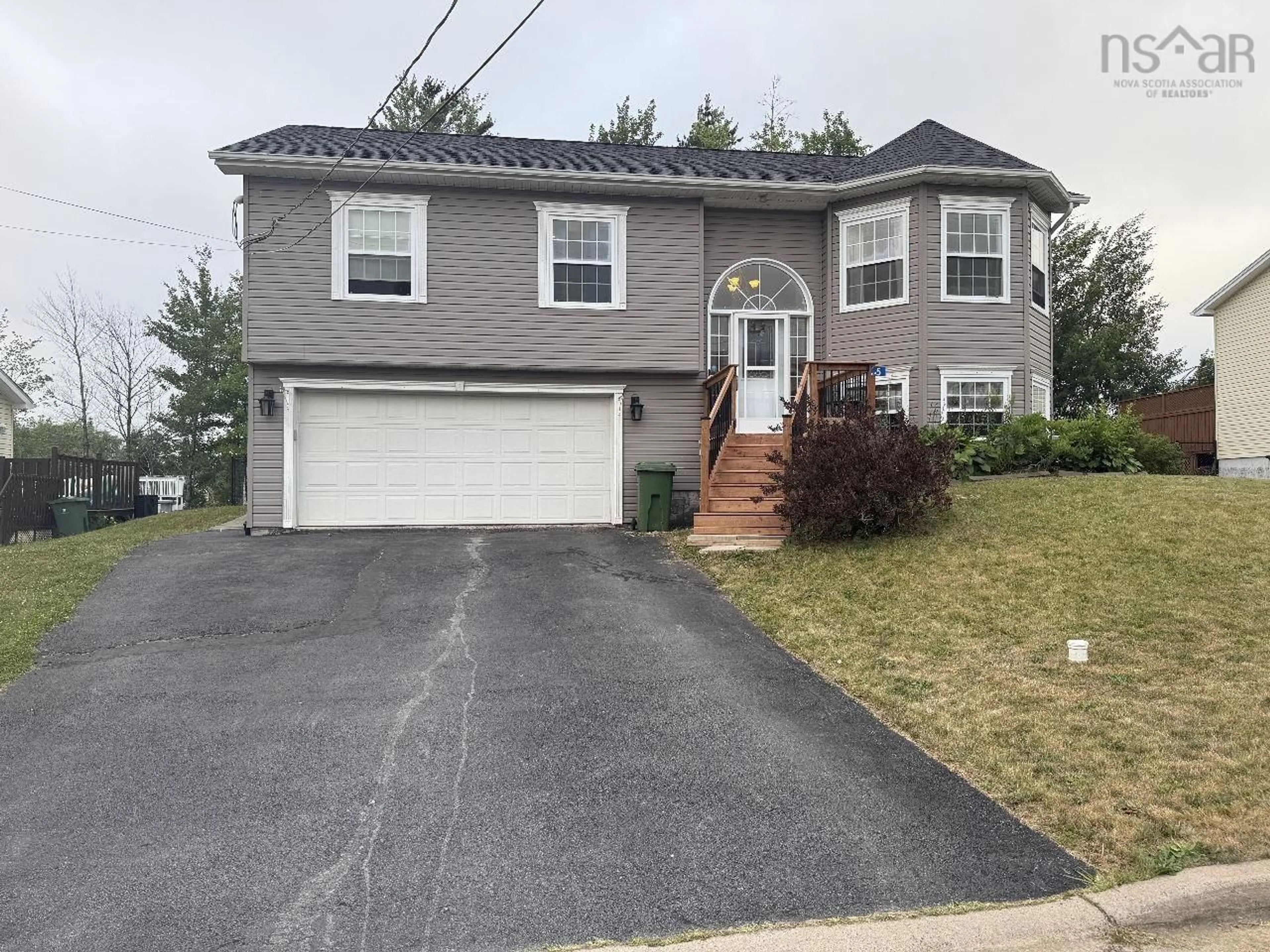 Home with vinyl exterior material, street for 5 Lillian Crt, Elmsdale Nova Scotia B2S 0A2