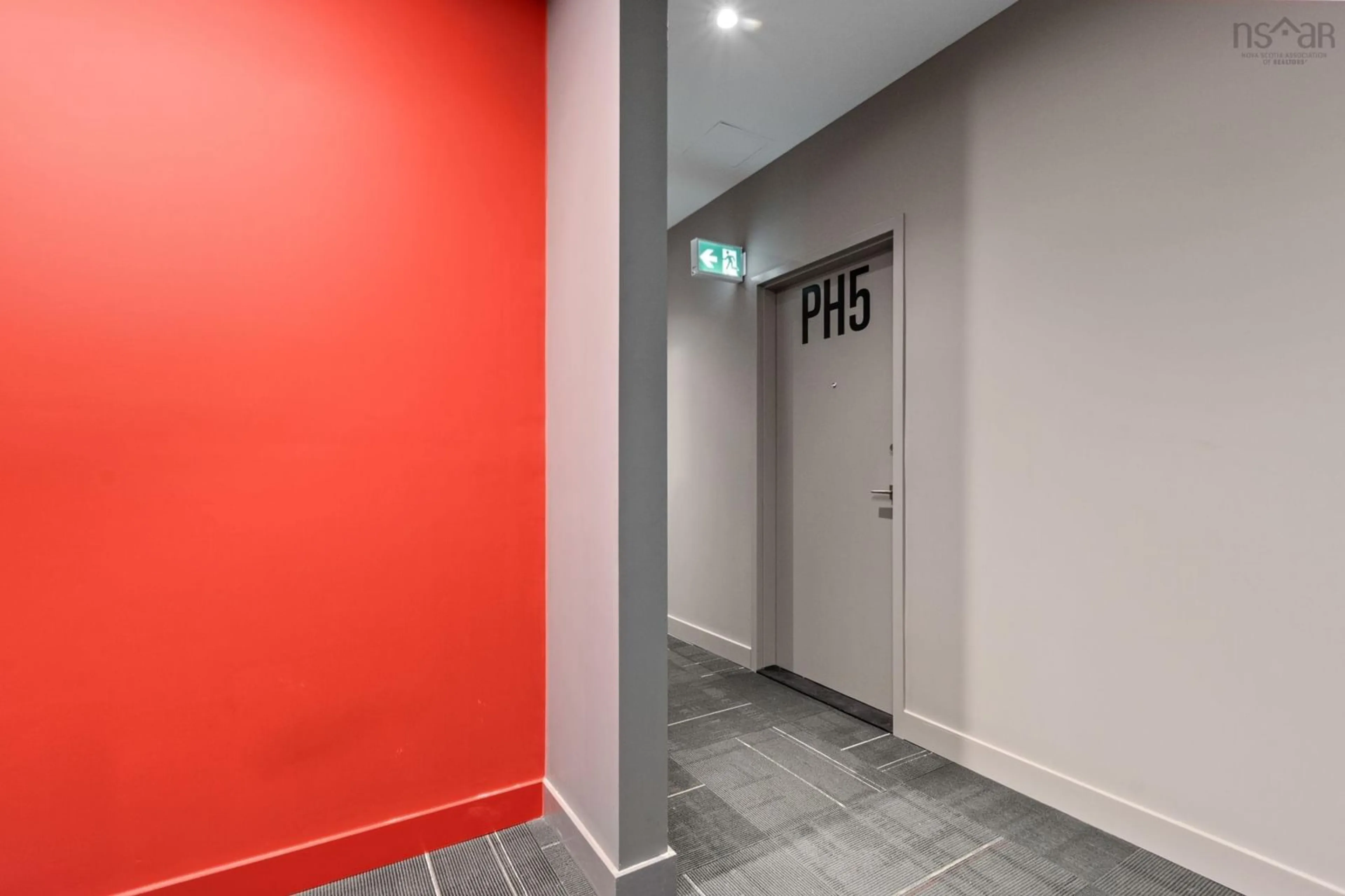 Indoor foyer for 5511 Bilby St #PH5, Halifax Nova Scotia B3K 1V4