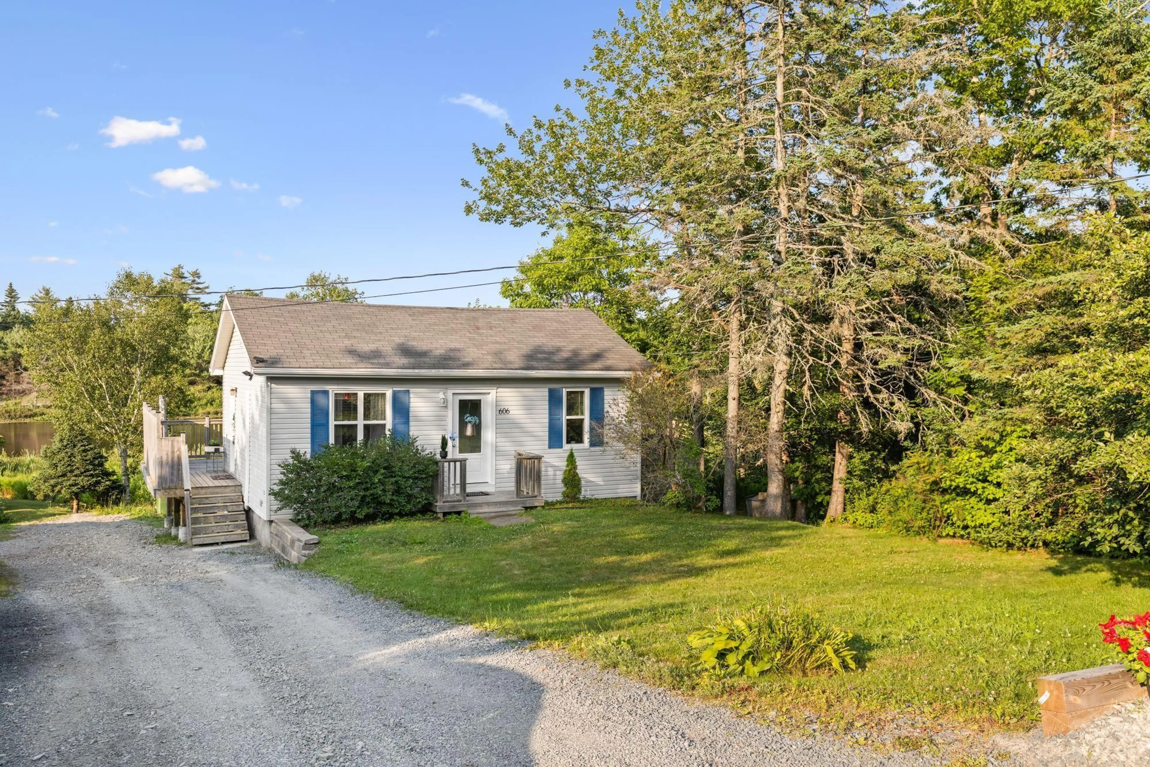 Unknown for 606 Herring Cove Rd, Halifax Nova Scotia B3R 1X6