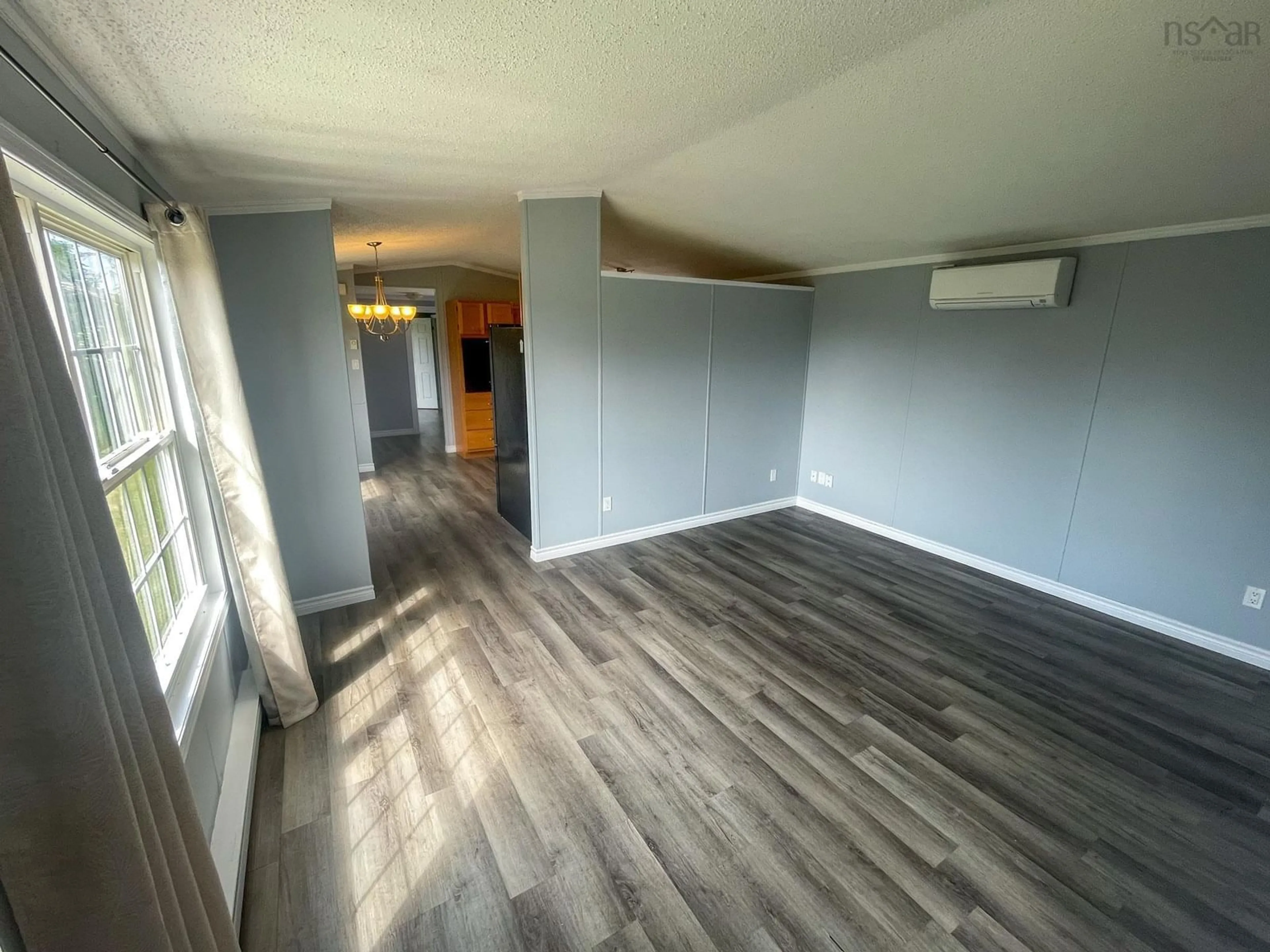 A pic of a room for 39 Kent St, Louisbourg Nova Scotia B1C 1G2