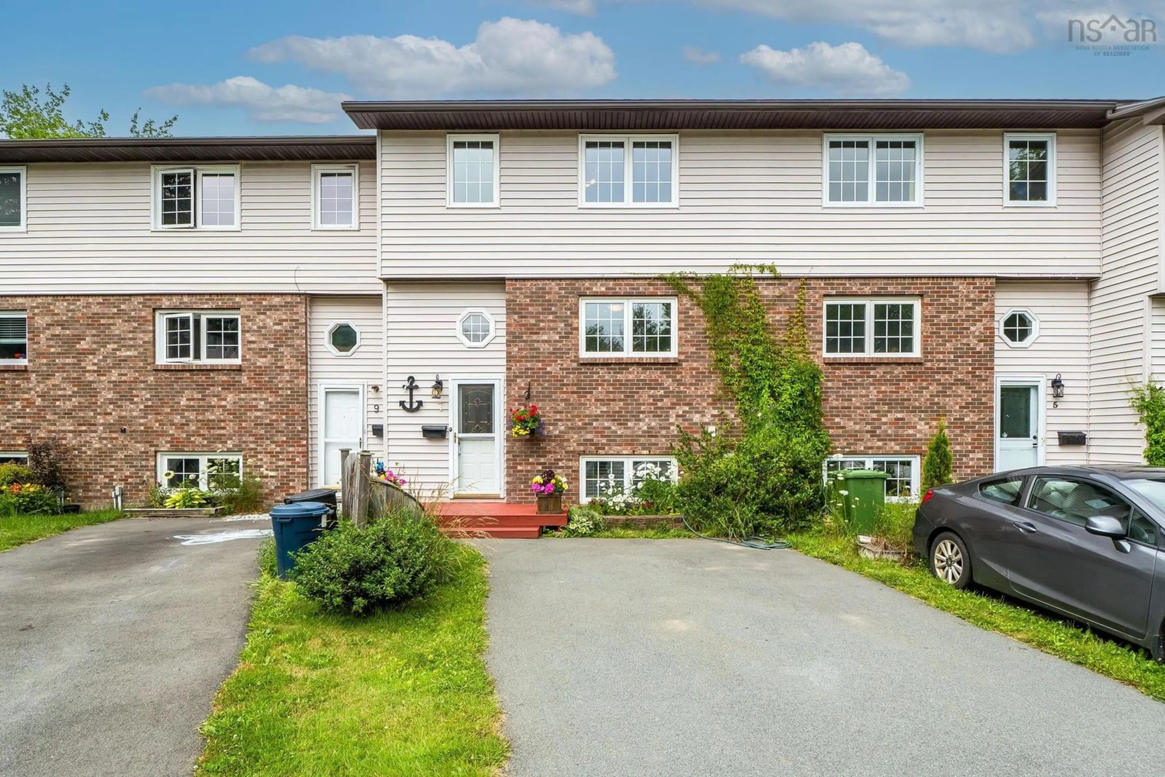Home with brick exterior material, street for 7 Baron Crt, Cole Harbour Nova Scotia B2W 5L4