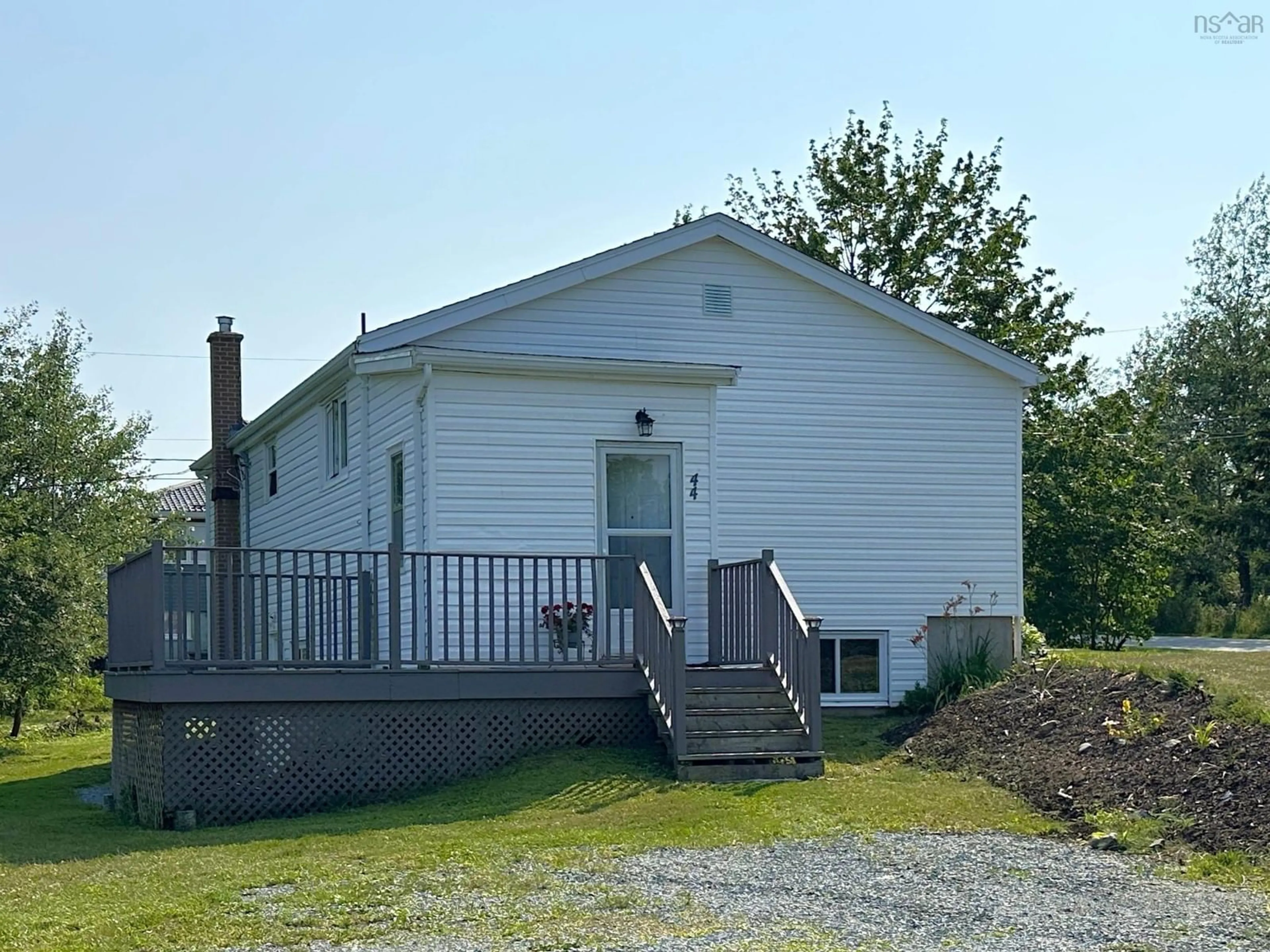 A pic from outside/outdoor area/front of a property/back of a property/a pic from drone, building for 44 Bissett Lake Rd, Cole Harbour Nova Scotia B2V 2T3