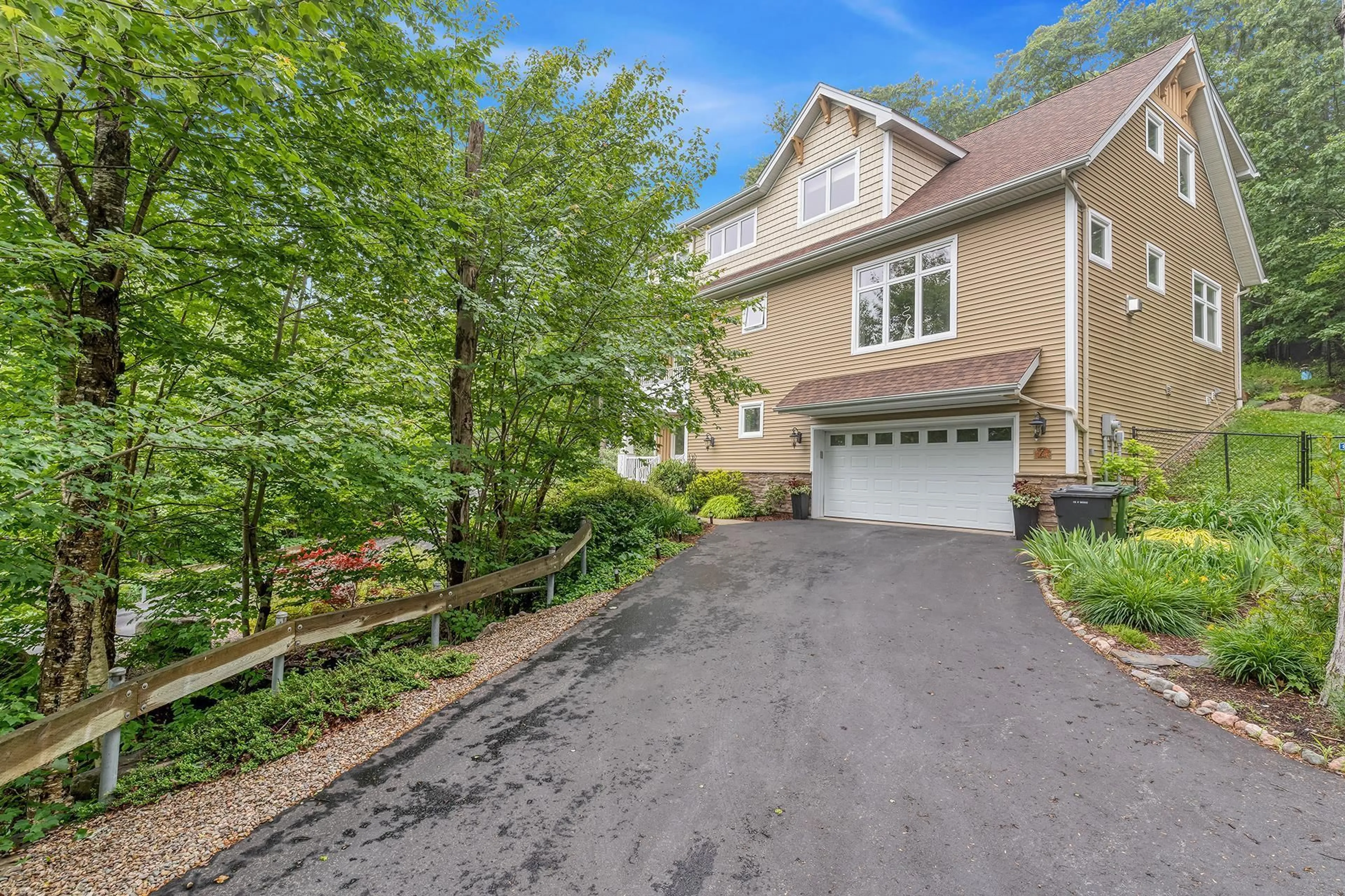 Unknown for 7 Dunbar Lane, Halifax Nova Scotia B3P 0A8