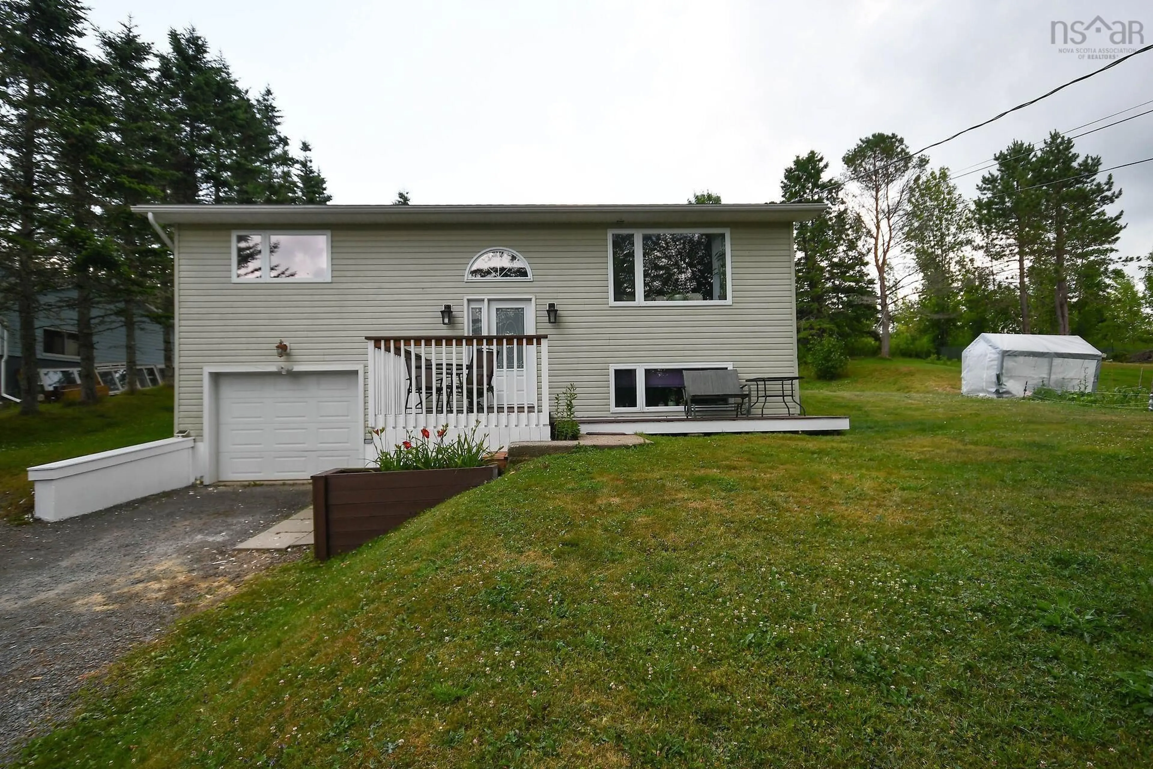 Home with vinyl exterior material, unknown for 1178 Highway 1, Lakelands Nova Scotia B0N 1Z0