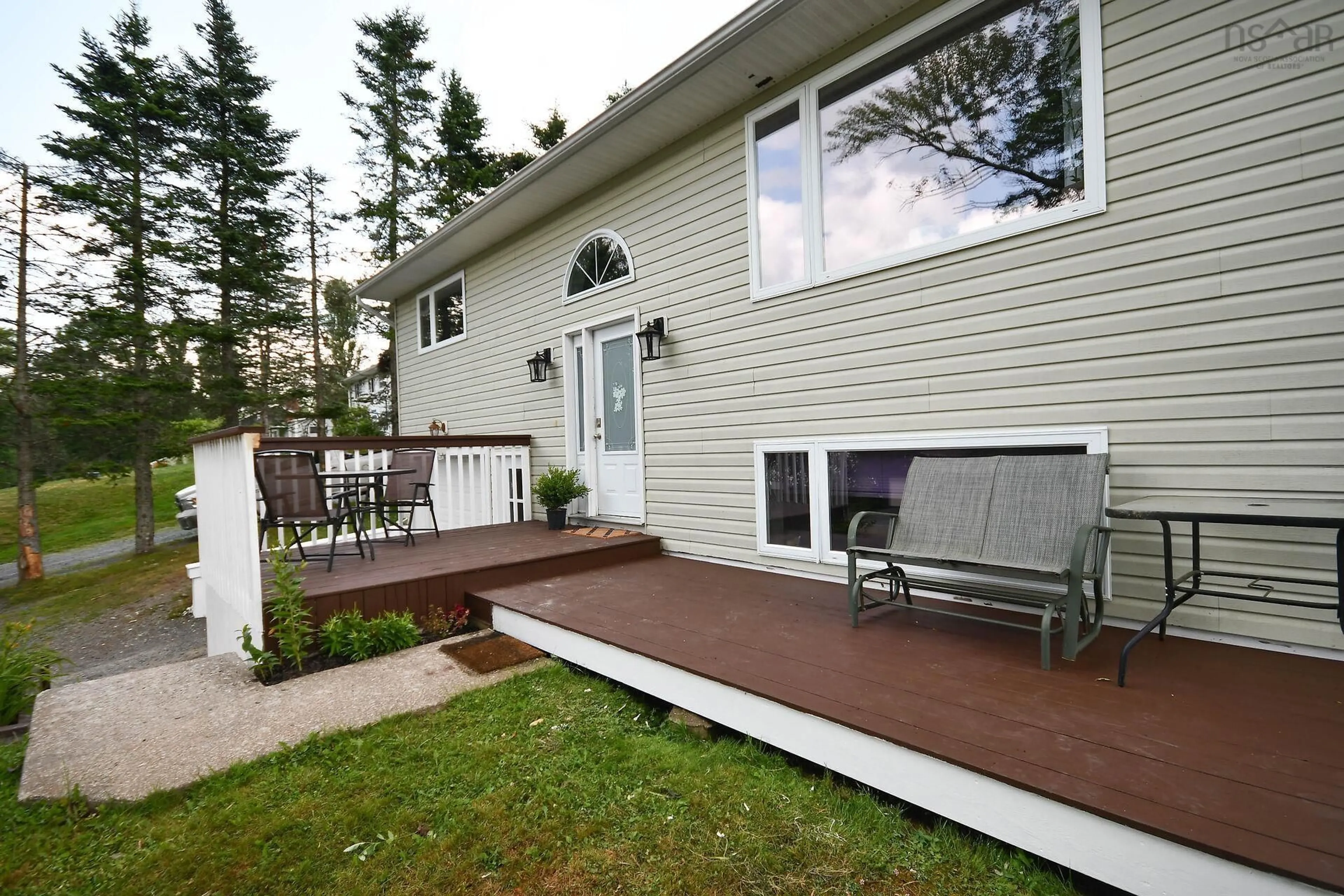 Patio, unknown for 1178 Highway 1, Lakelands Nova Scotia B0N 1Z0