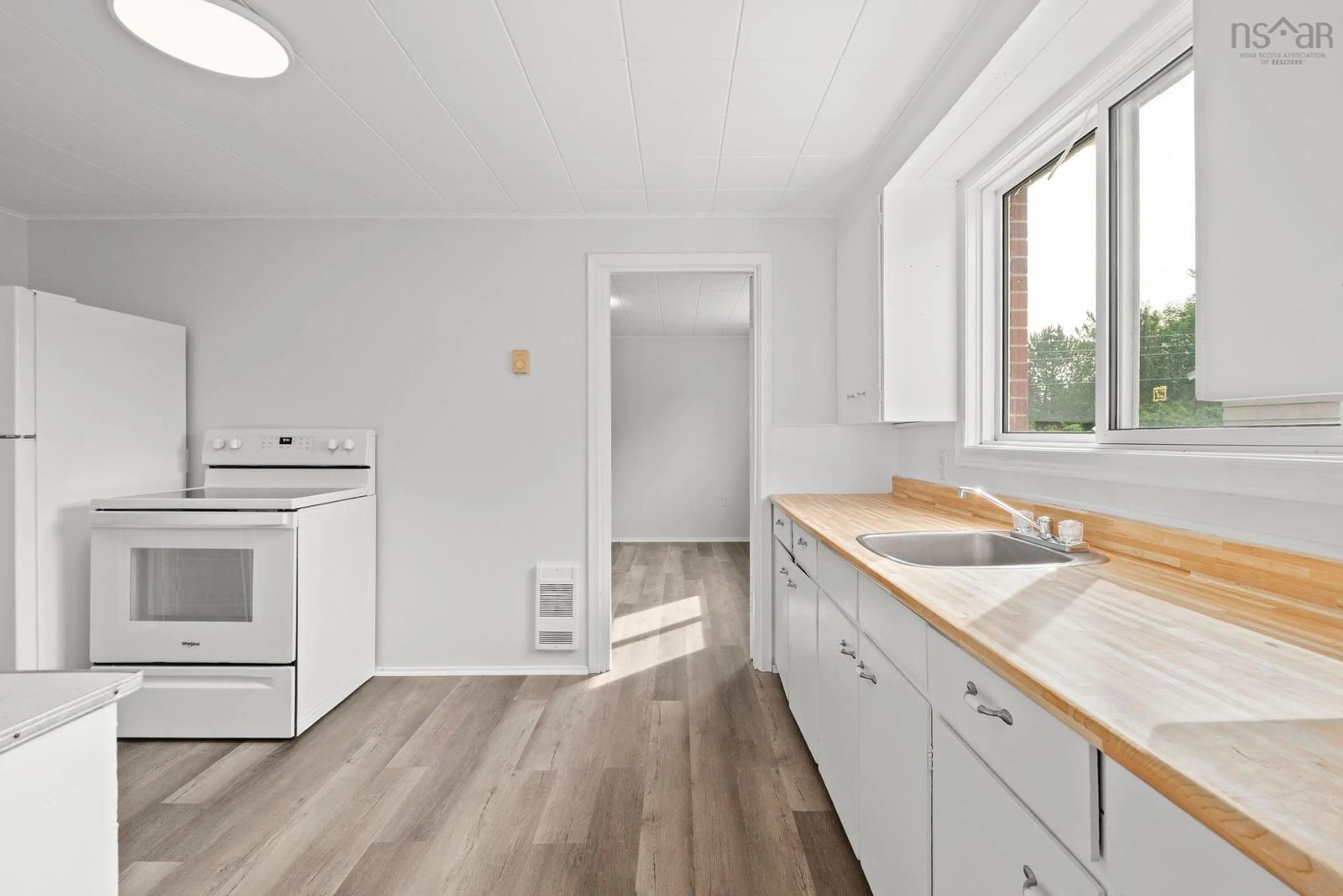 Standard kitchen, unknown for 1592 Crossley Crt, Windsor Nova Scotia B0N 2T0