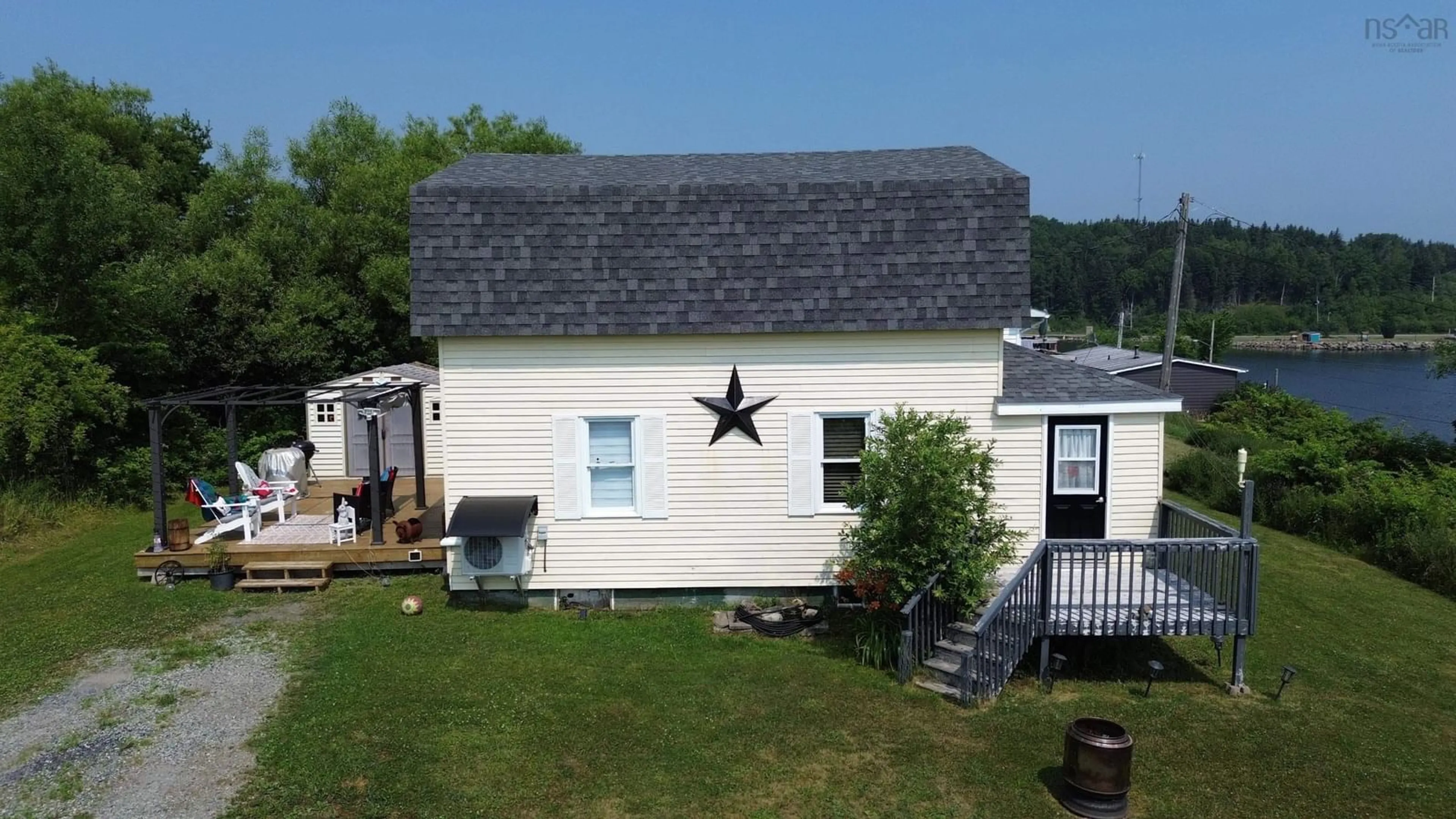 Unknown for 9 Somers View, Mulgrave Nova Scotia B0E 2G0