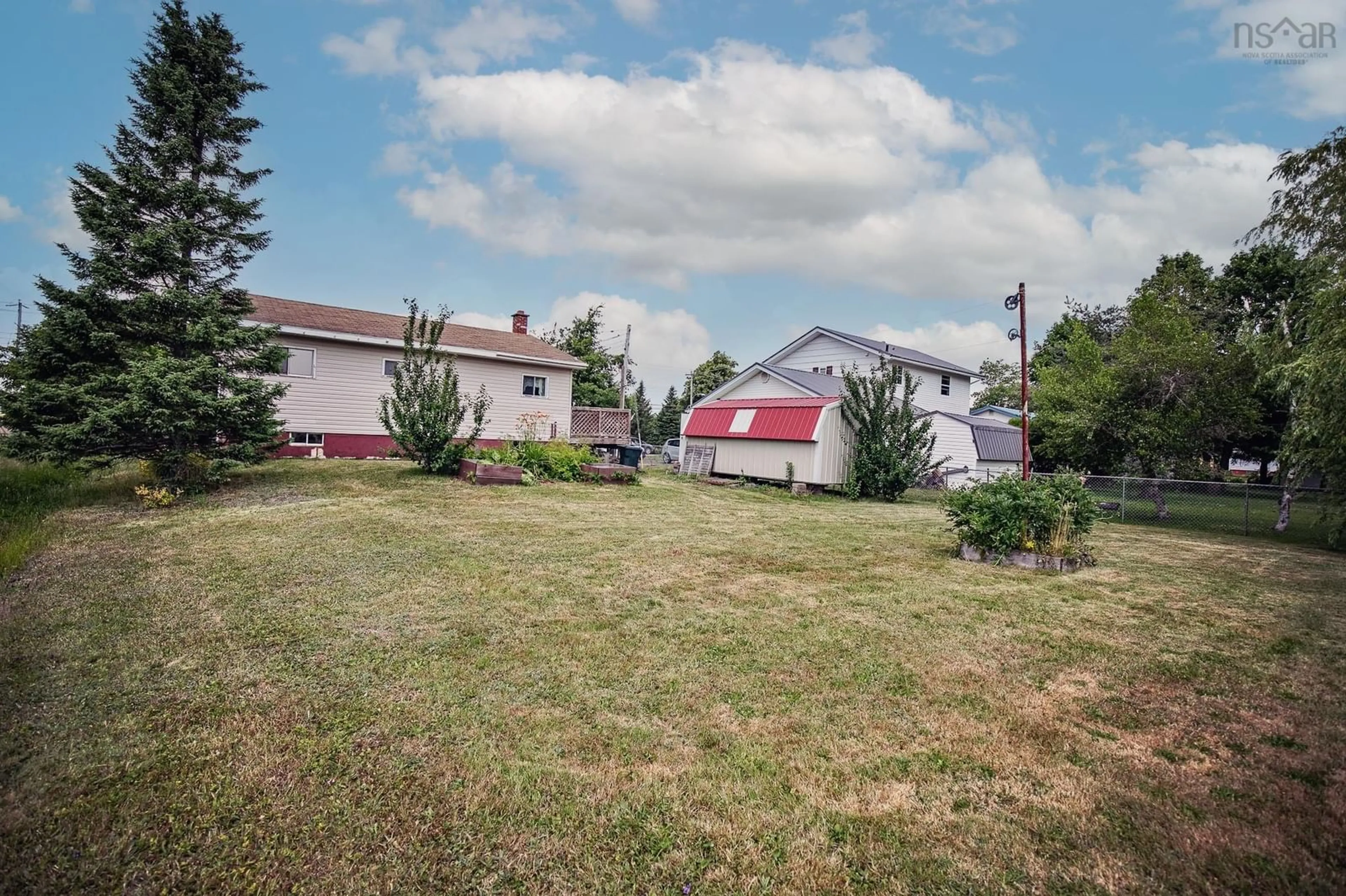 A pic from outside/outdoor area/front of a property/back of a property/a pic from drone, unknown for 62 Mcgee St, Springhill Nova Scotia B0M 1X0