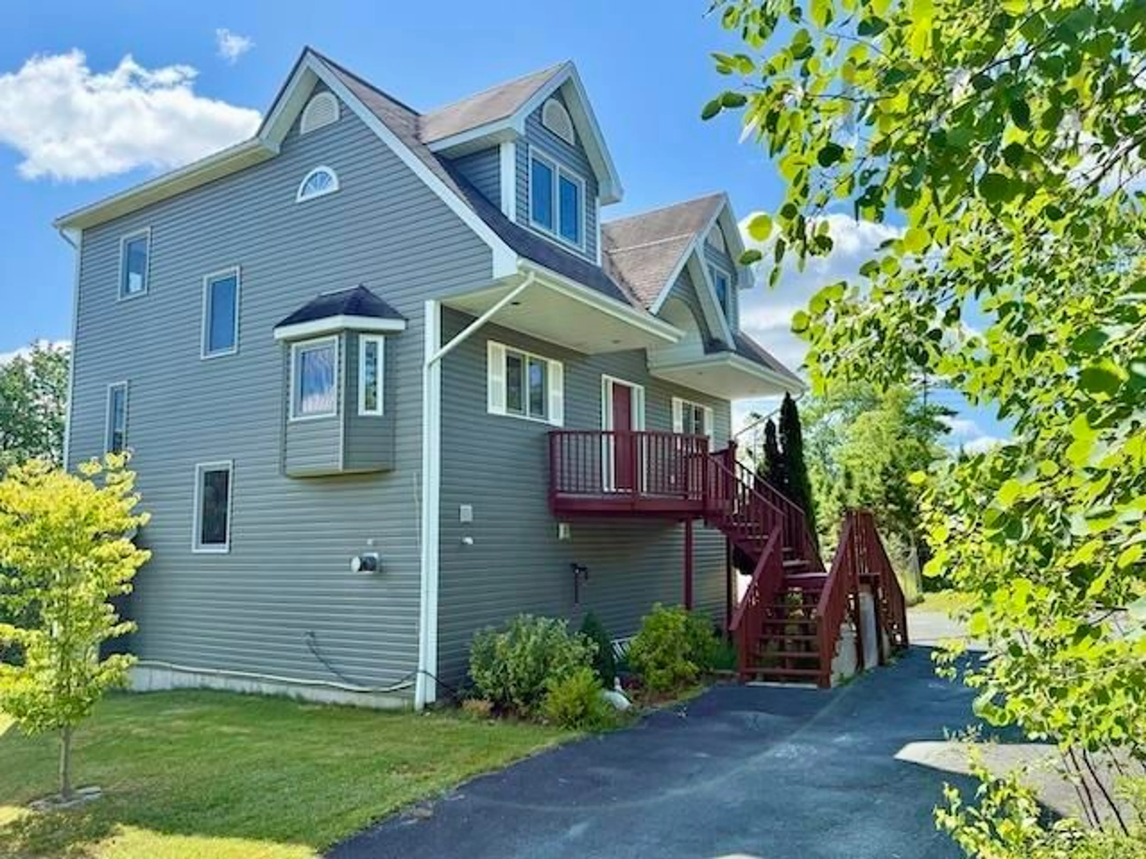 Home with vinyl exterior material, unknown for 31 Limestone Ave, Fall River Nova Scotia B2T 1N6