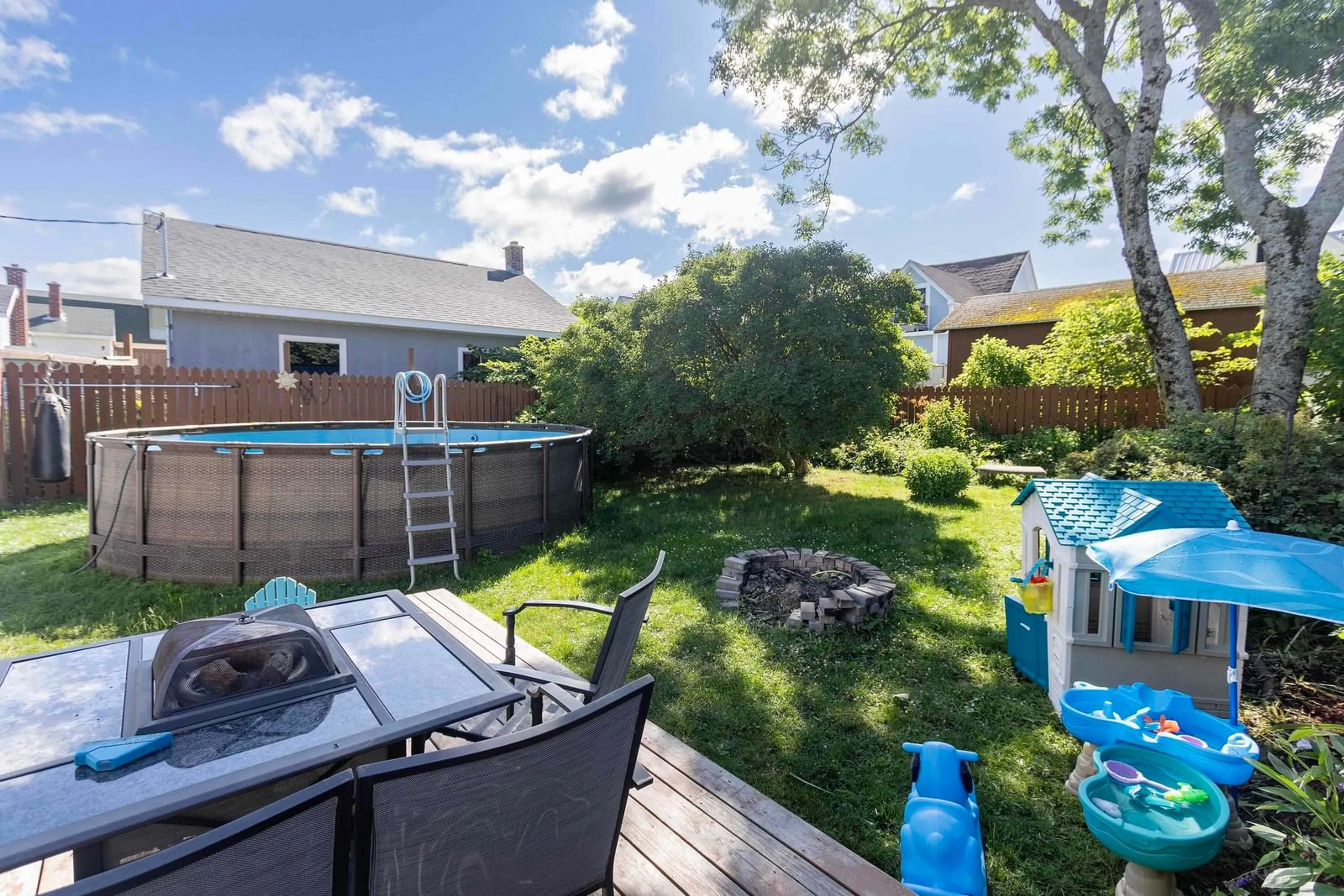 Patio, water/lake/river/ocean view for 10 Minto St, Amherst Nova Scotia B4H 1H2