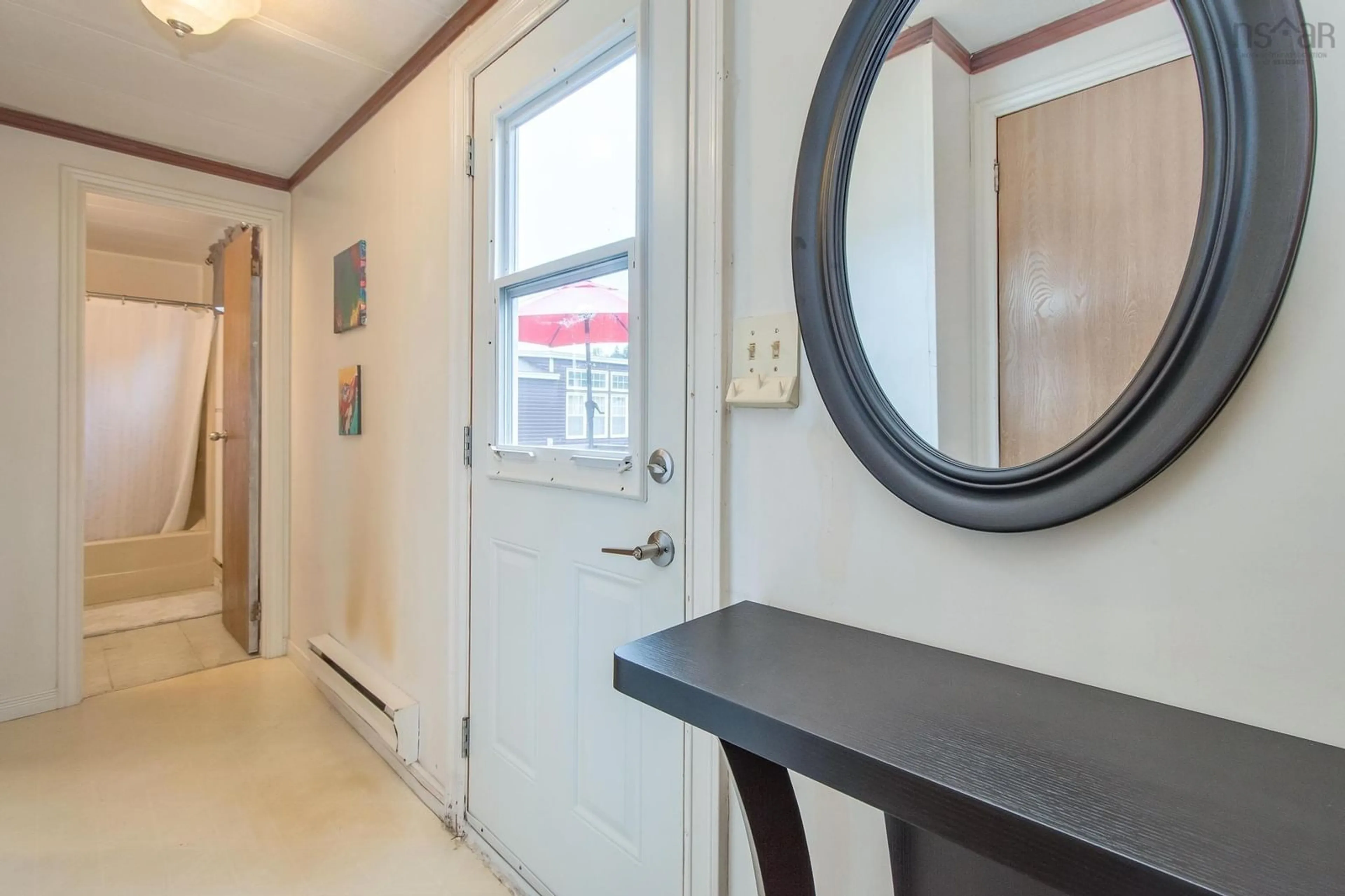 Indoor entryway for 1 Wilson Ave, Dartmouth Nova Scotia B2Y 2B2