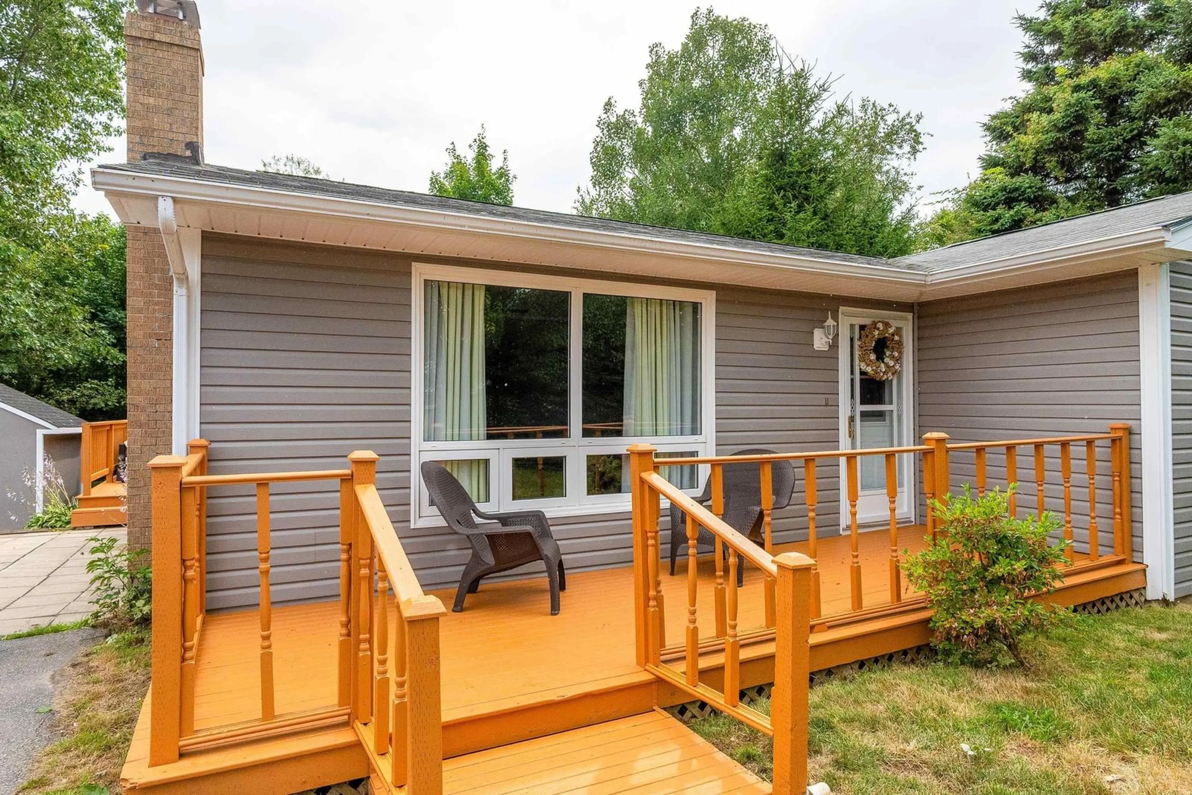Patio, street for 1033 Cavelle Terr, Canning Nova Scotia B0P 1H0