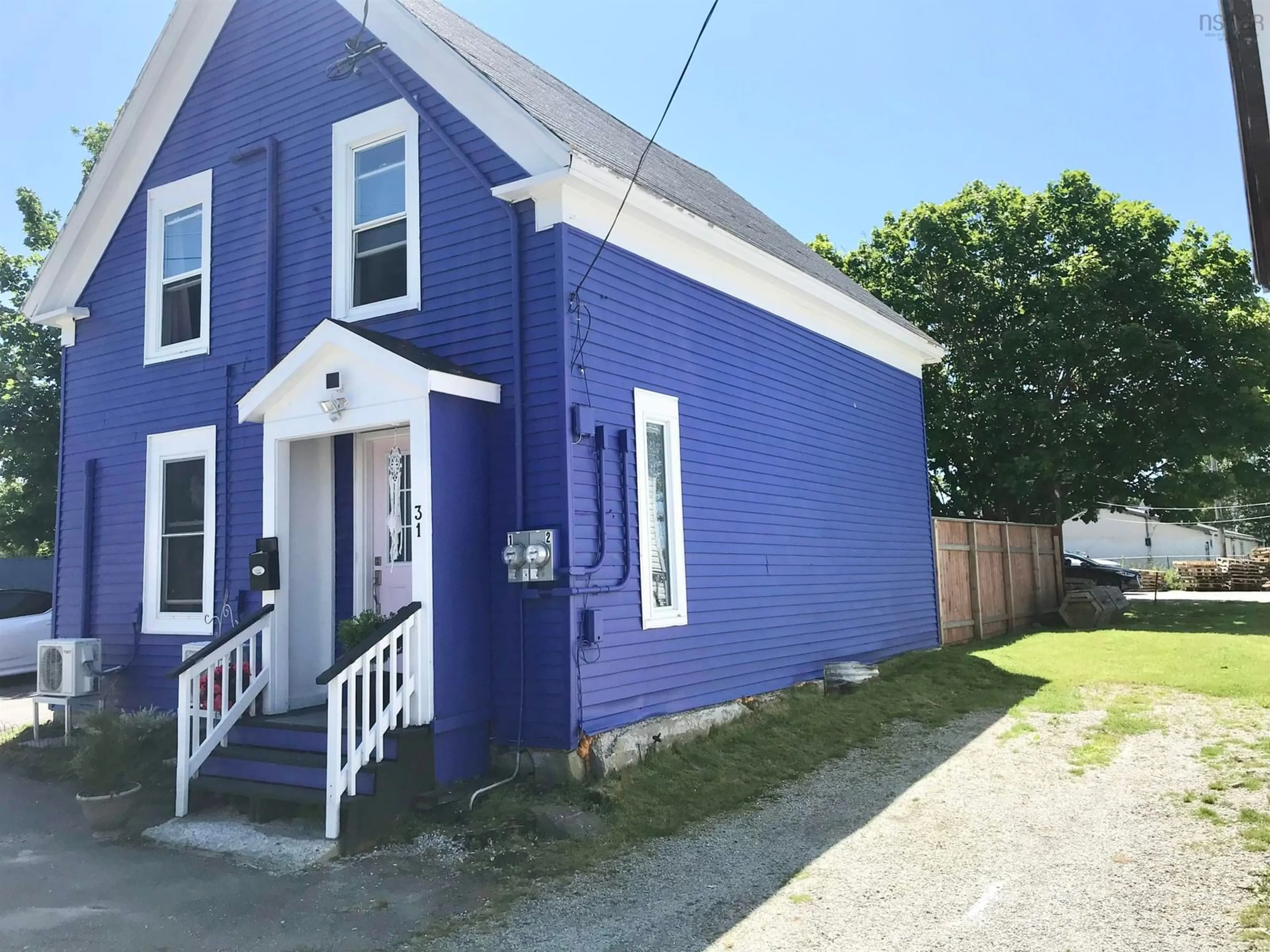 Unknown for 31 Barnard St, Yarmouth Nova Scotia B5A 3T4