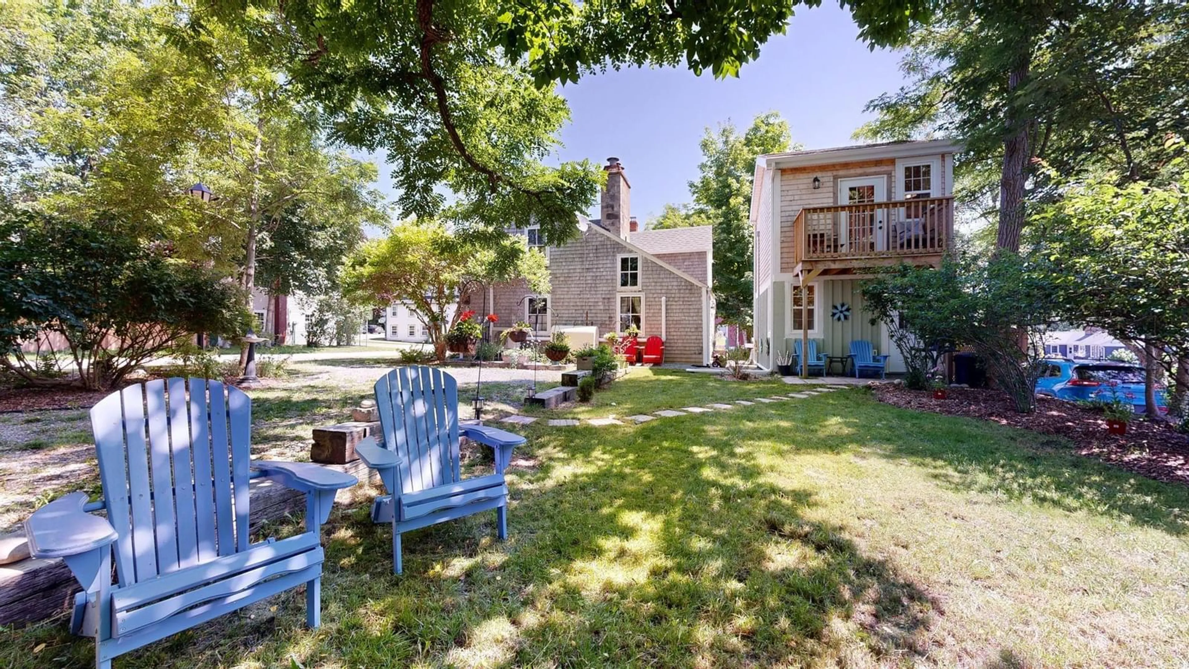 Patio, street for 17 George St, Shelburne Nova Scotia B0T 1W0