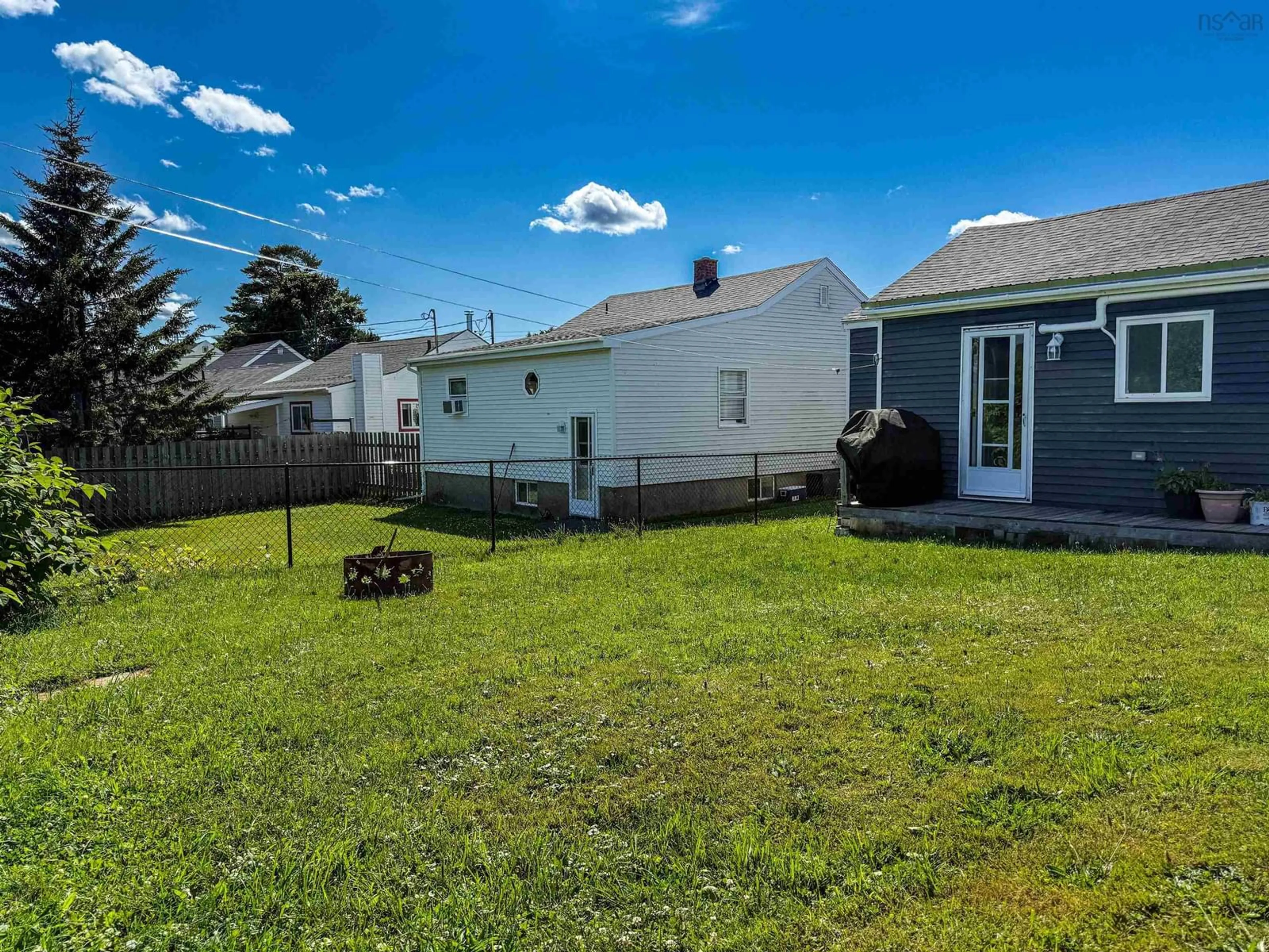 Unknown for 171 Elm St, Pictou Nova Scotia B0K 1H0