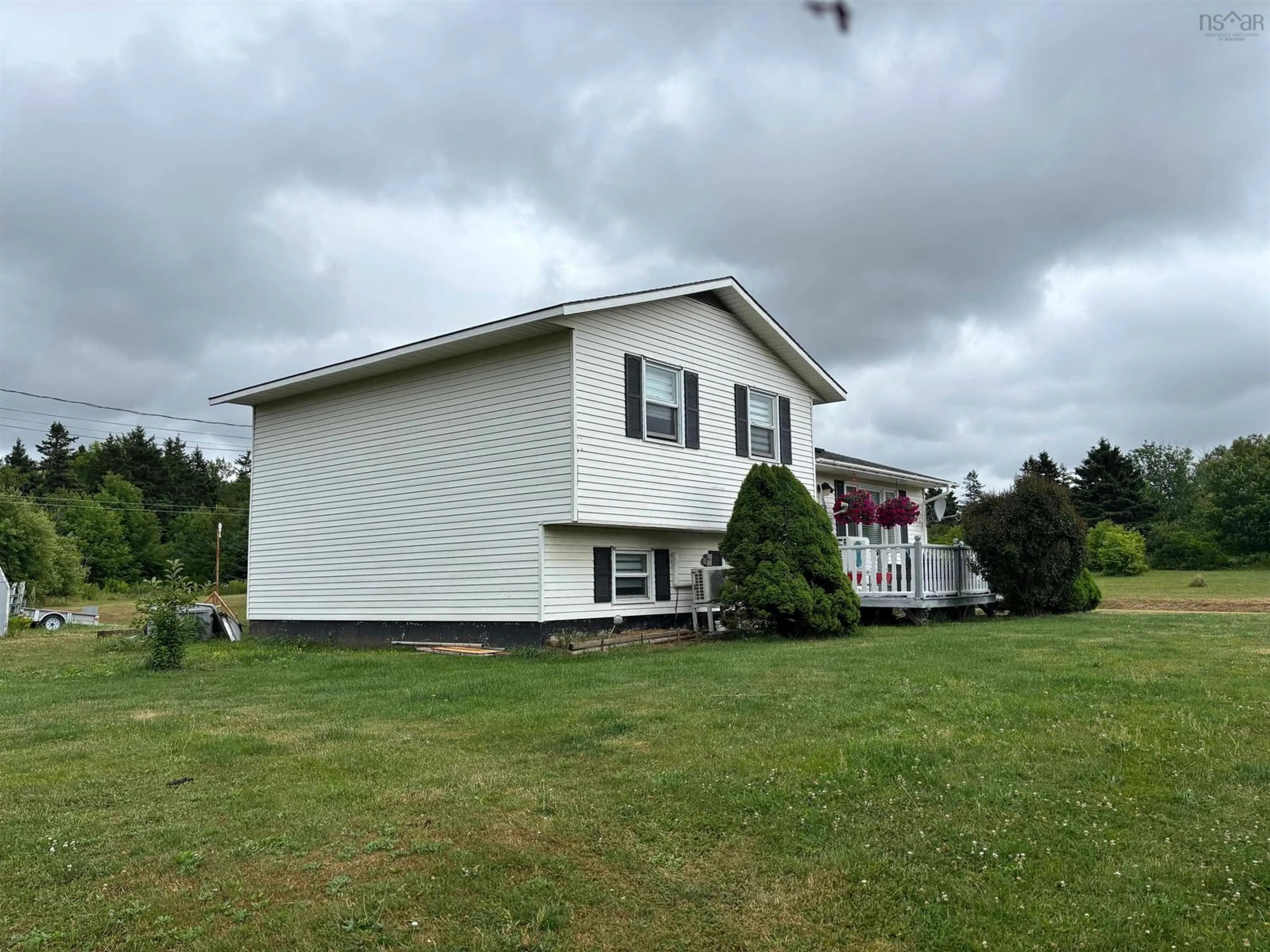 Home with vinyl exterior material, building for 121 Pipers Lane, Inverside Nova Scotia B0E 1N0